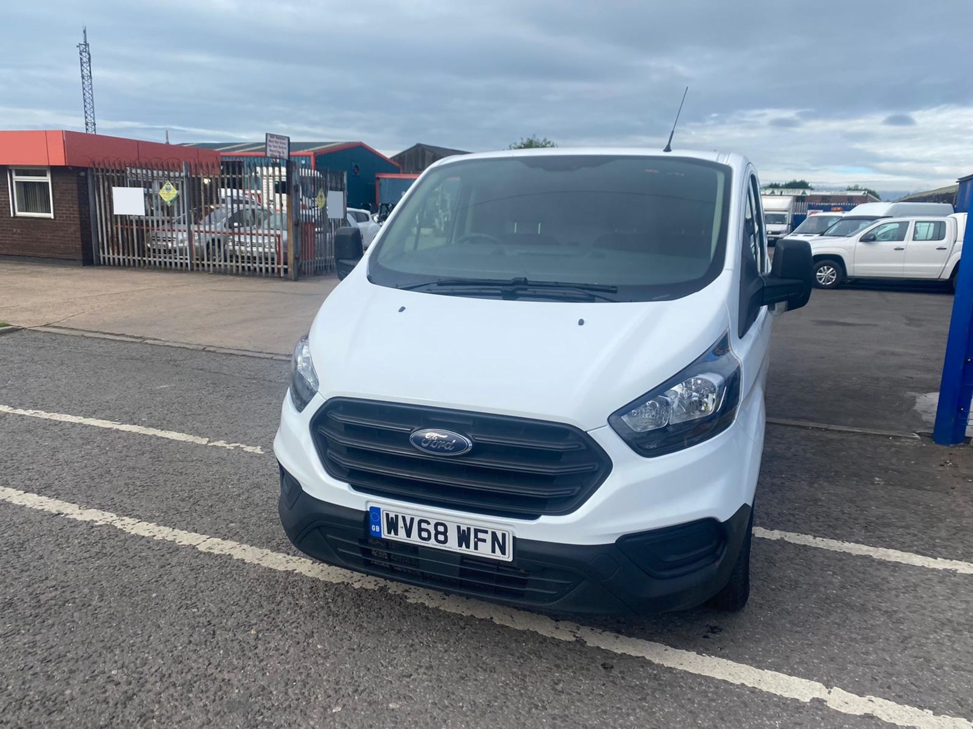 2018 68 Ford Transit custom 300 BASE 93k miles, Full mot, Air con 93k miles "PLUS VAT" - Image 2 of 7