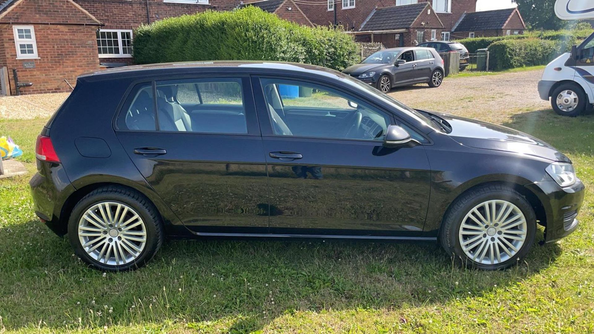 2014 VOLKSWAGEN GOLF S BLUEMOTION TECHN-GY TDI BLACK HATCHBACK *NO VAT* - Image 3 of 13