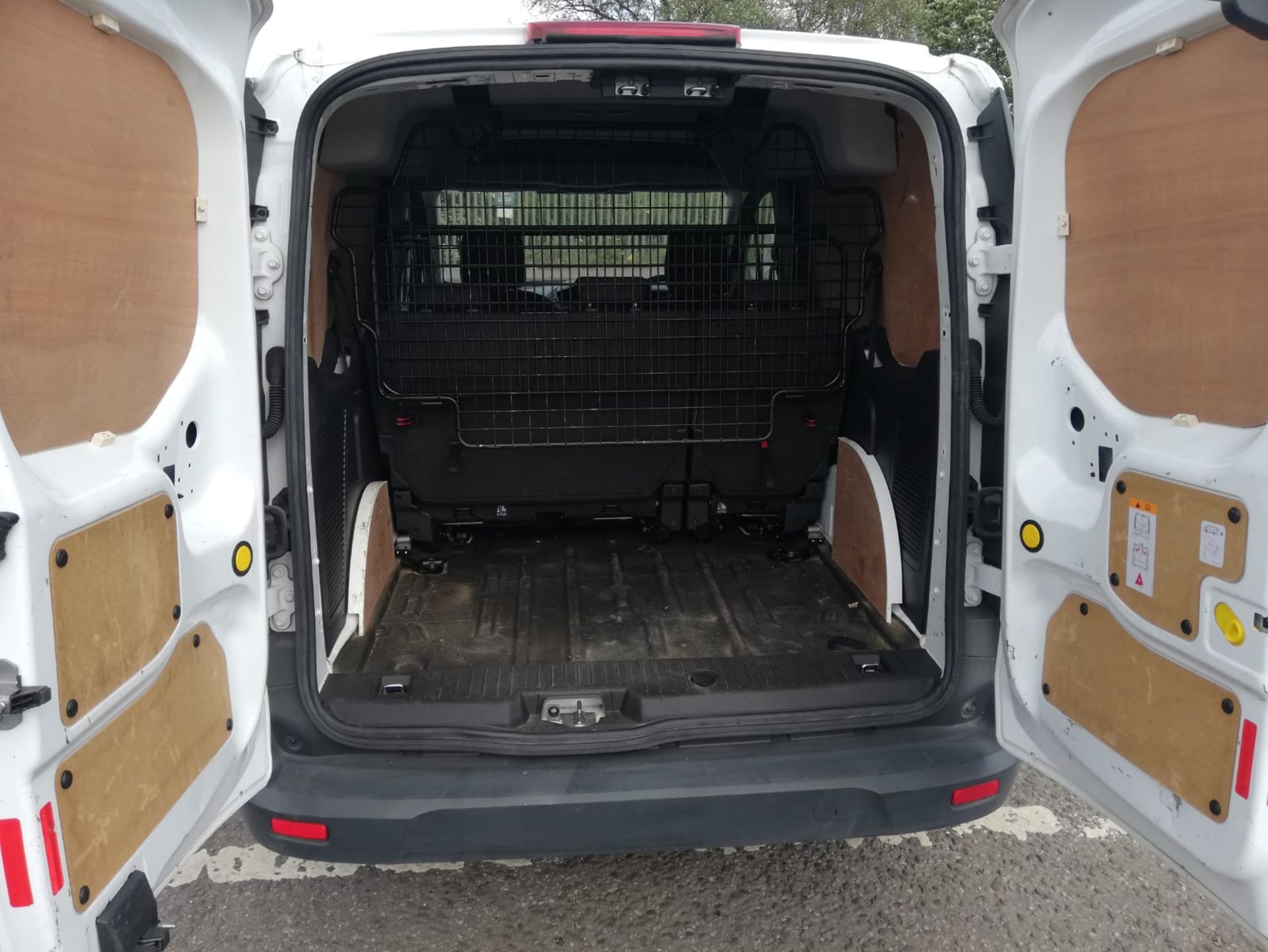 2018/67 FORD TRANSIT CONNECT 220 CREW CAB, 86K MILES WITH PART HISTORY *PLUS VAT* - Image 8 of 10
