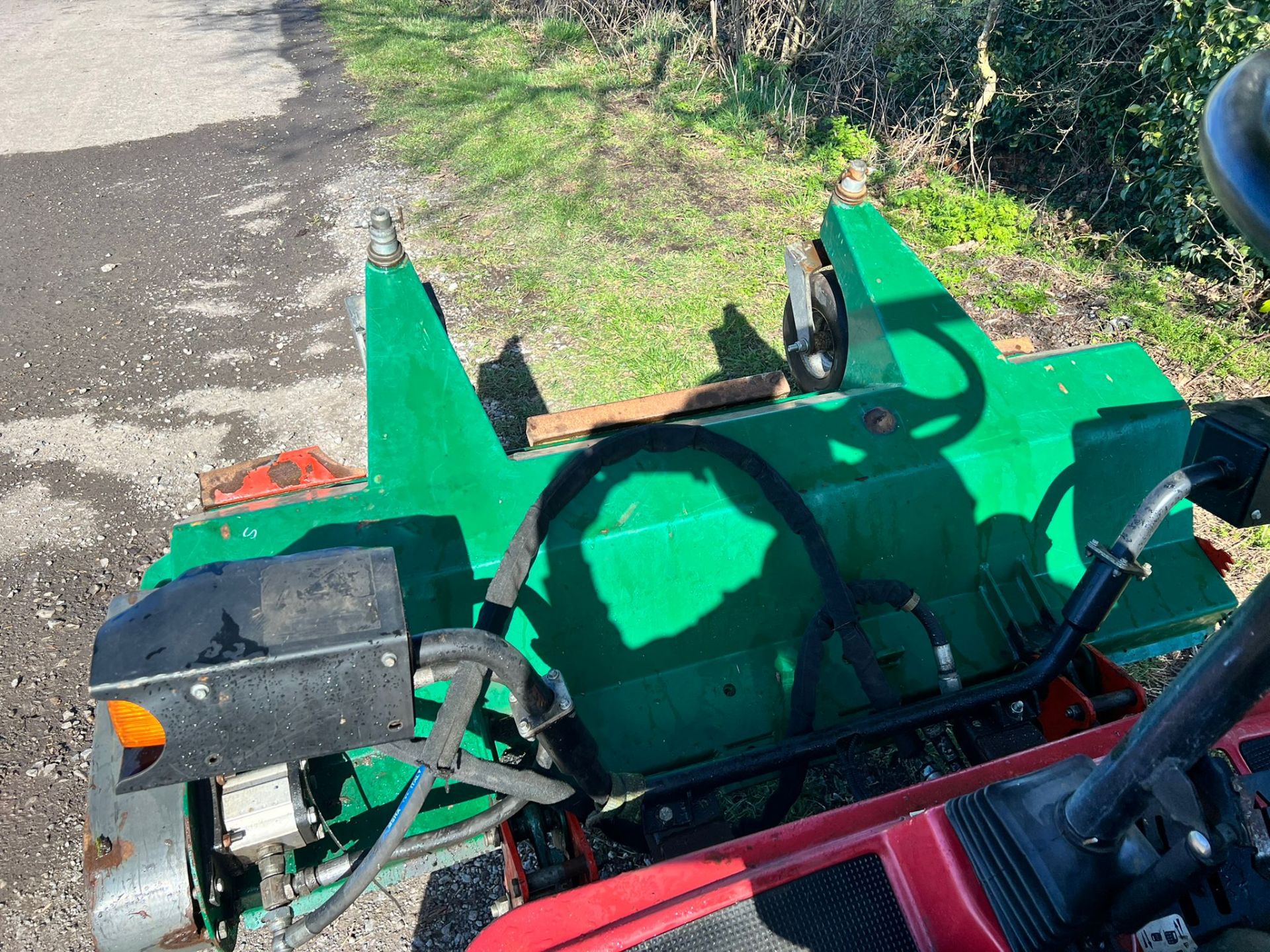 2015 Toro GM3400 4WD Diesel Ride On Mower, Runs Drives And Cuts *PLUS VAT* - Image 8 of 11