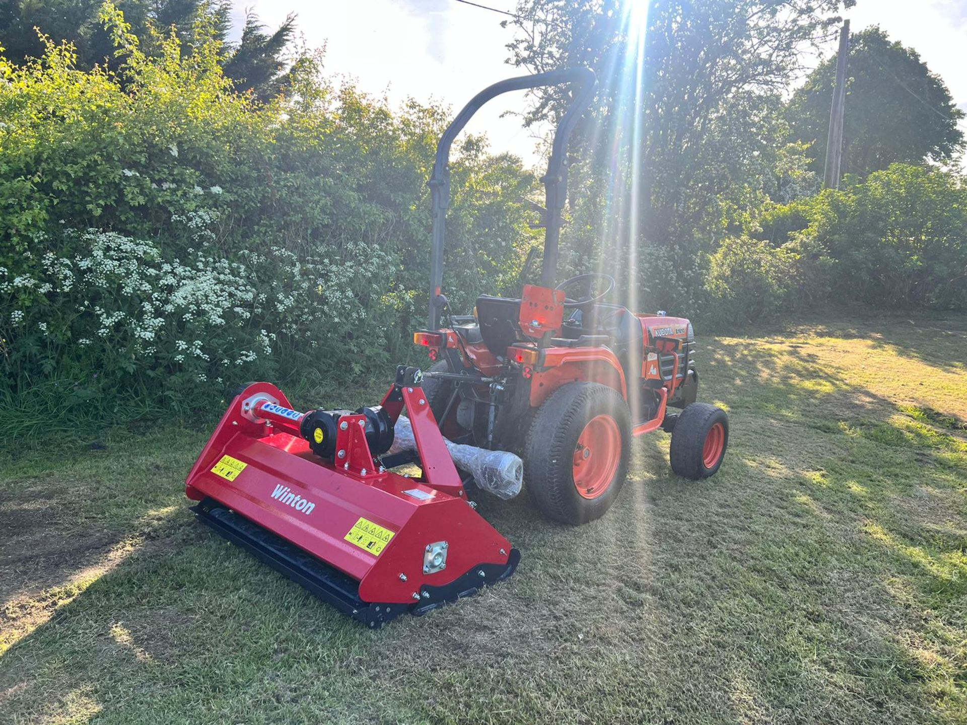 Kubota B1610 4WD Compact Tractor With New And Unused Winton 1.25 Metre Flail Mower *PLUS VAT* - Image 3 of 17