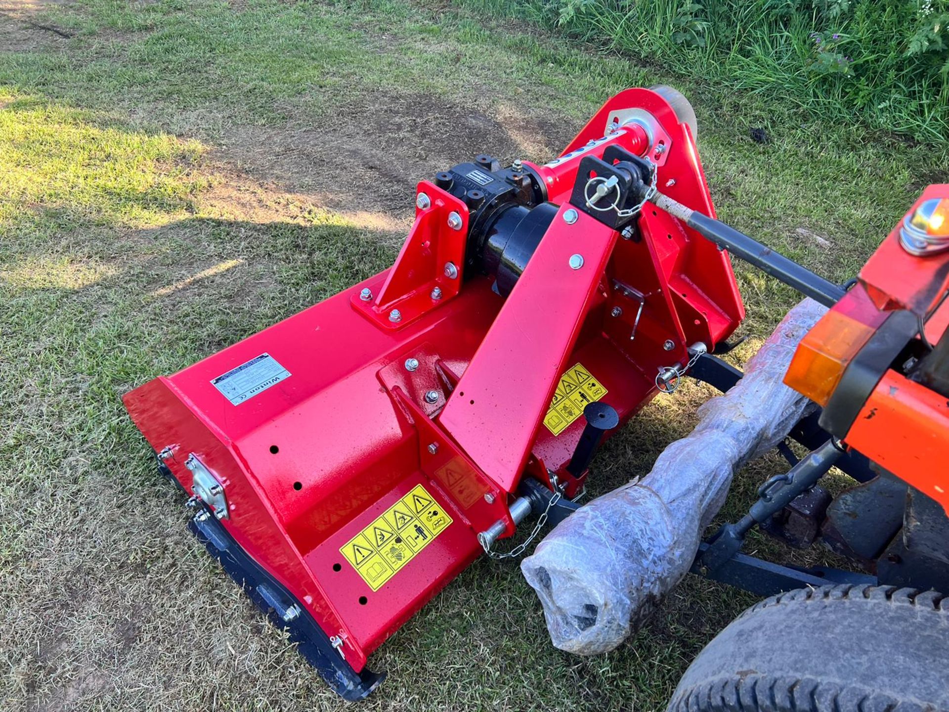 Kubota B1610 4WD Compact Tractor With New And Unused Winton 1.25 Metre Flail Mower *PLUS VAT* - Image 17 of 17