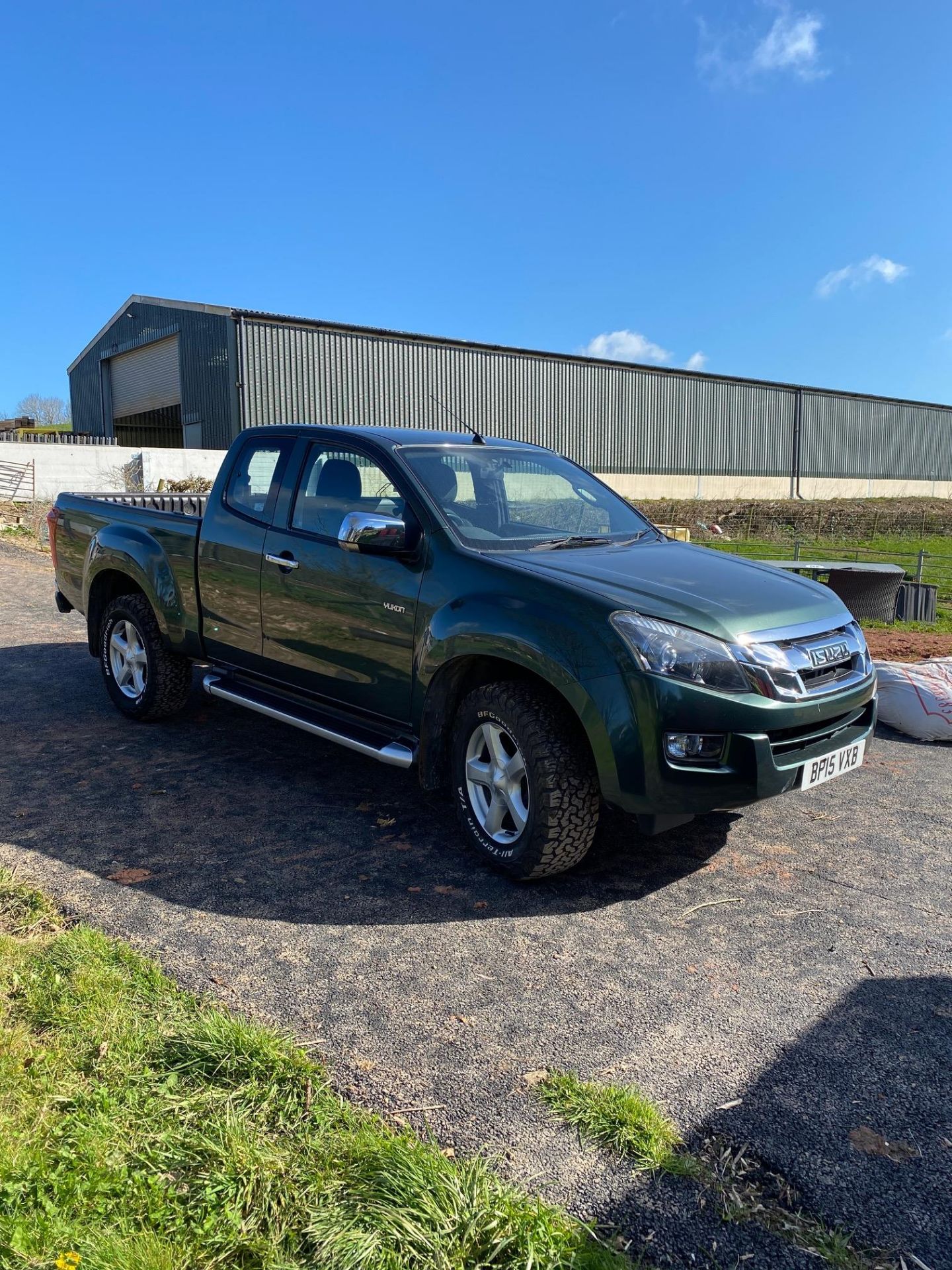 2015 ISUZU D-MAX YUKON E/C TWIN TURBO TD DARK GREEN PICK-UP, FSH *PLUS VAT* - Image 3 of 11