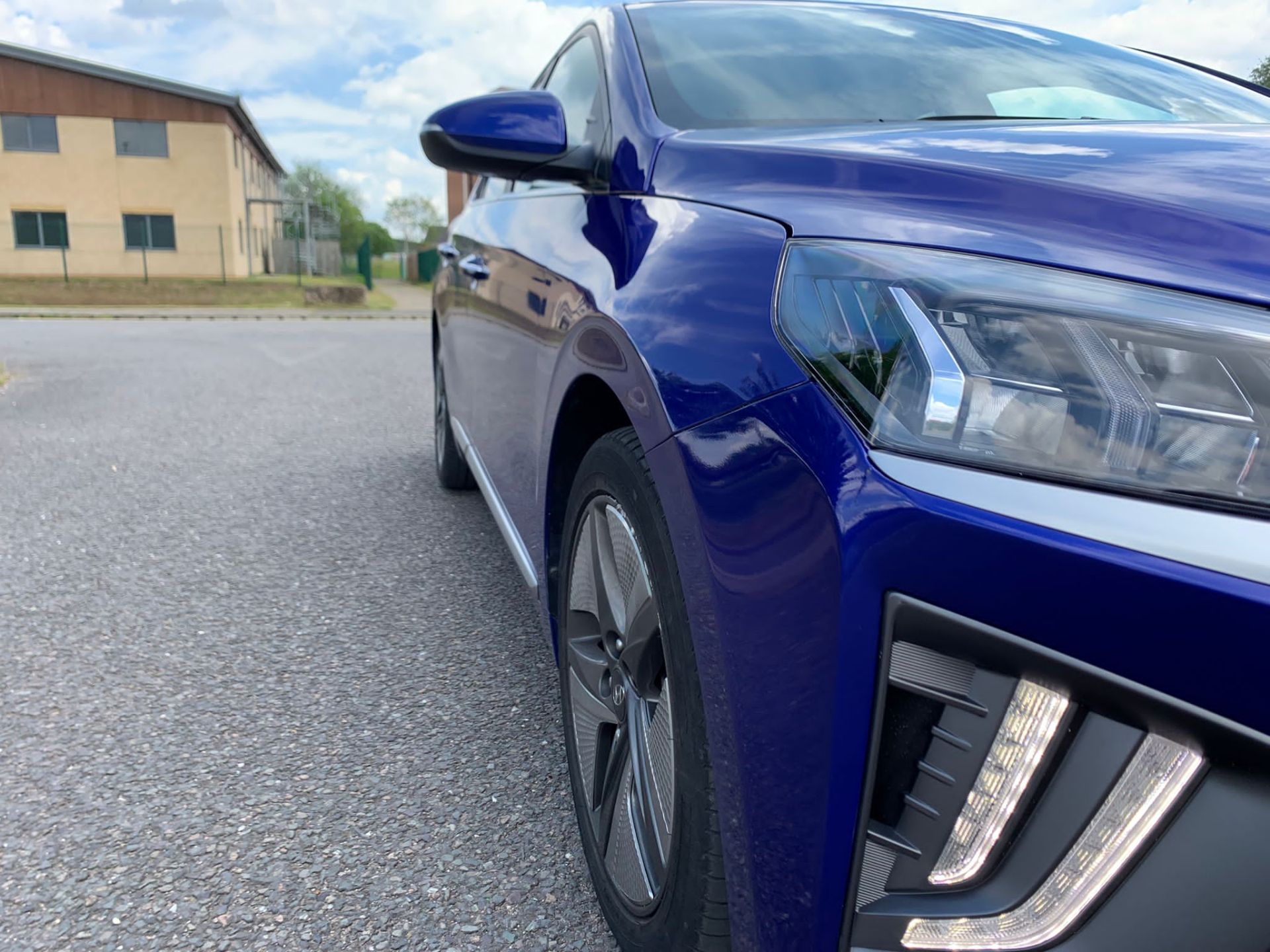 2019/69 HYUNDAI IONIQ PREMIUM SE HEV SEMI AUTO BLUE HATCHBACK, 9535 MILES *NO VAT* - Image 9 of 25