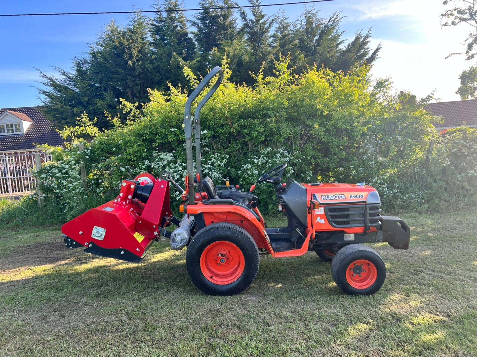 Kubota B1610 4WD Compact Tractor With New And Unused Winton 1.25 Metre Flail Mower *PLUS VAT* - Image 5 of 17