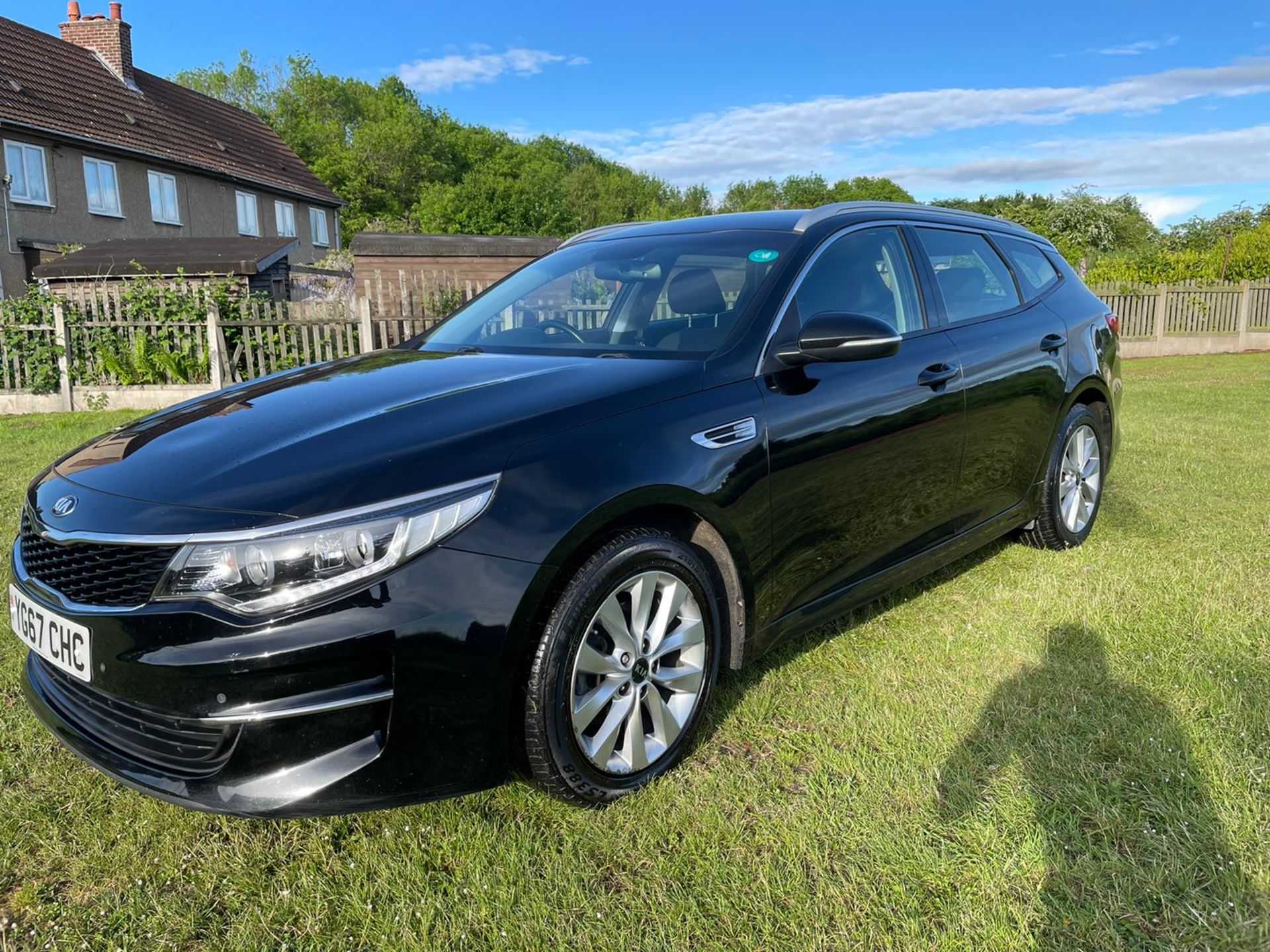 2017 KIA OPTIMA 2 CRDI ISG BLACK, 86,703 miles, 2 keys, Comes with loads of gadgets *NO VAT* - Image 2 of 24