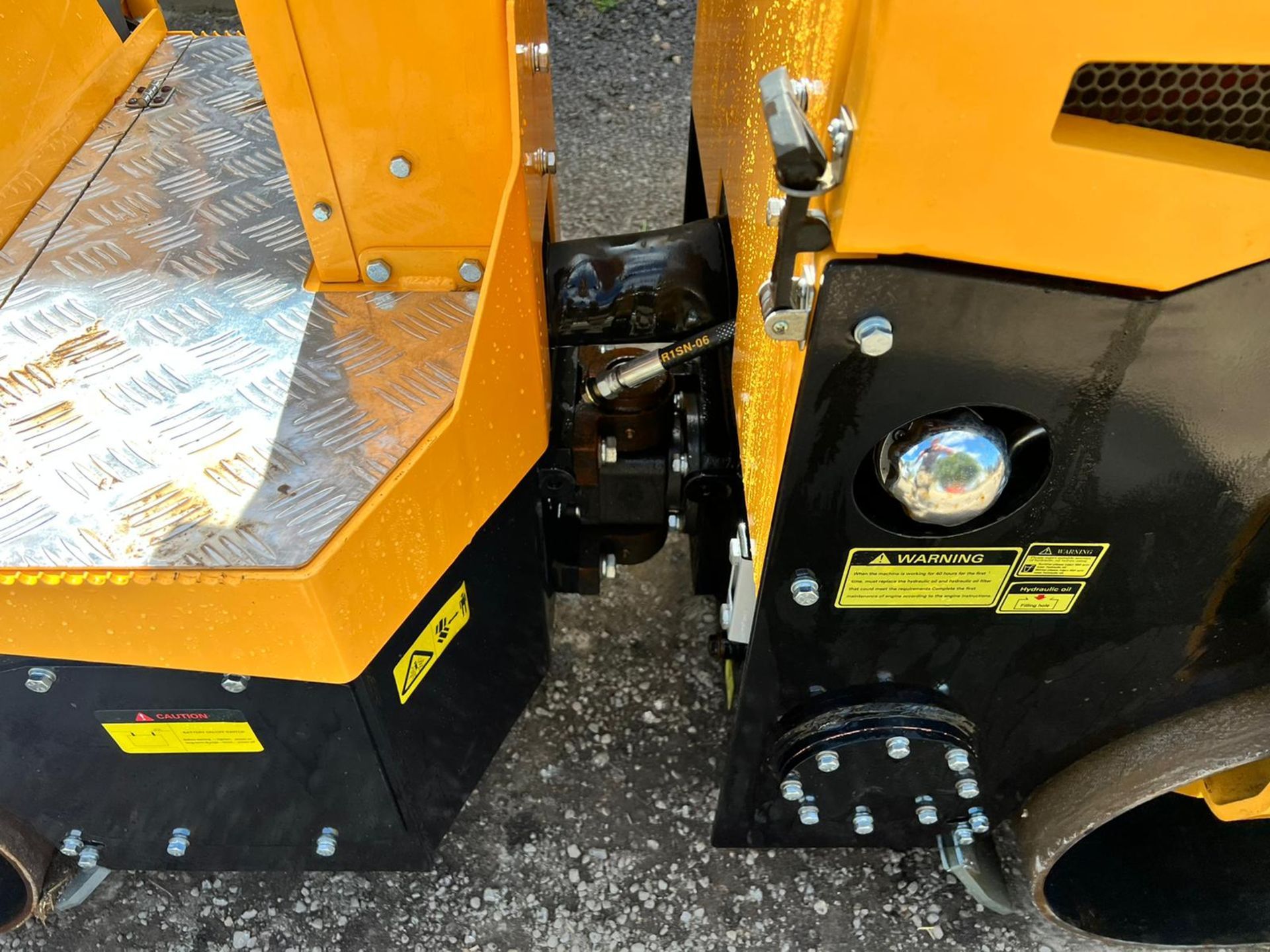 NEW AND UNUSED STORIKE ST1000 DIESEL DOUBLE DRUM ROLLER *PLUS VAT* - Image 16 of 17