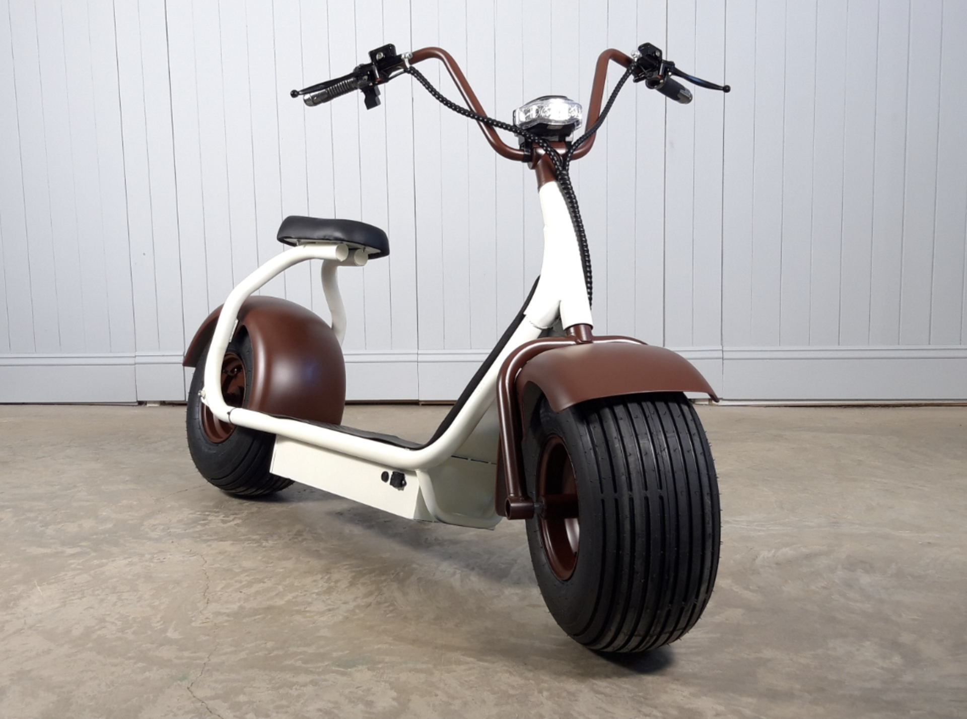 BRAND NEW The No Road One by TUBBY TYRE SCOOTER, BROWN/CREAM *NO VAT* - Image 2 of 8