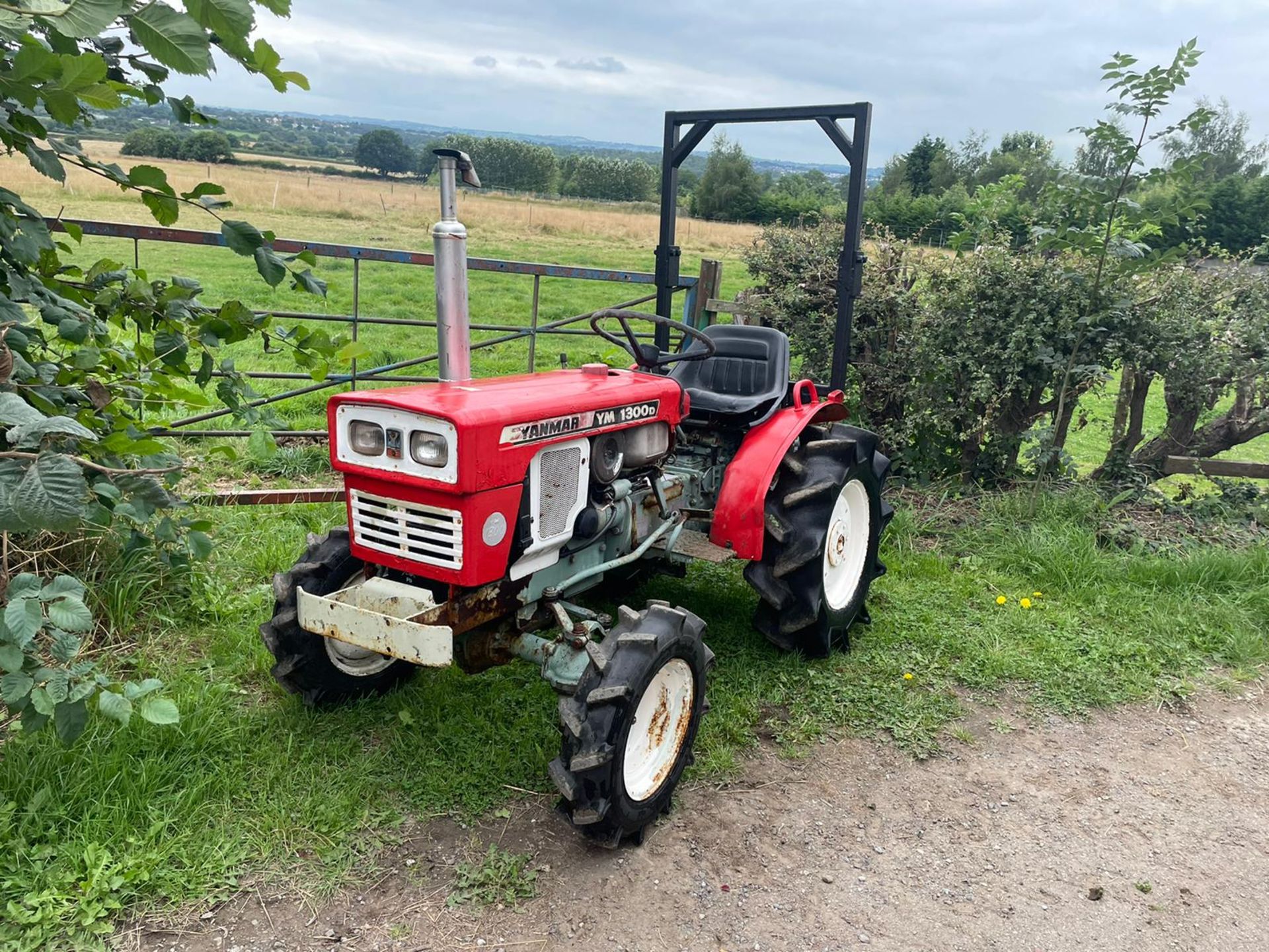 YANMAR YM1300D DIESEL COMPACT TRACTOR, RUNS DRIVES AND WORKS, A LOW 415 HOURS, 13hp *PLUS VAT* - Image 2 of 8