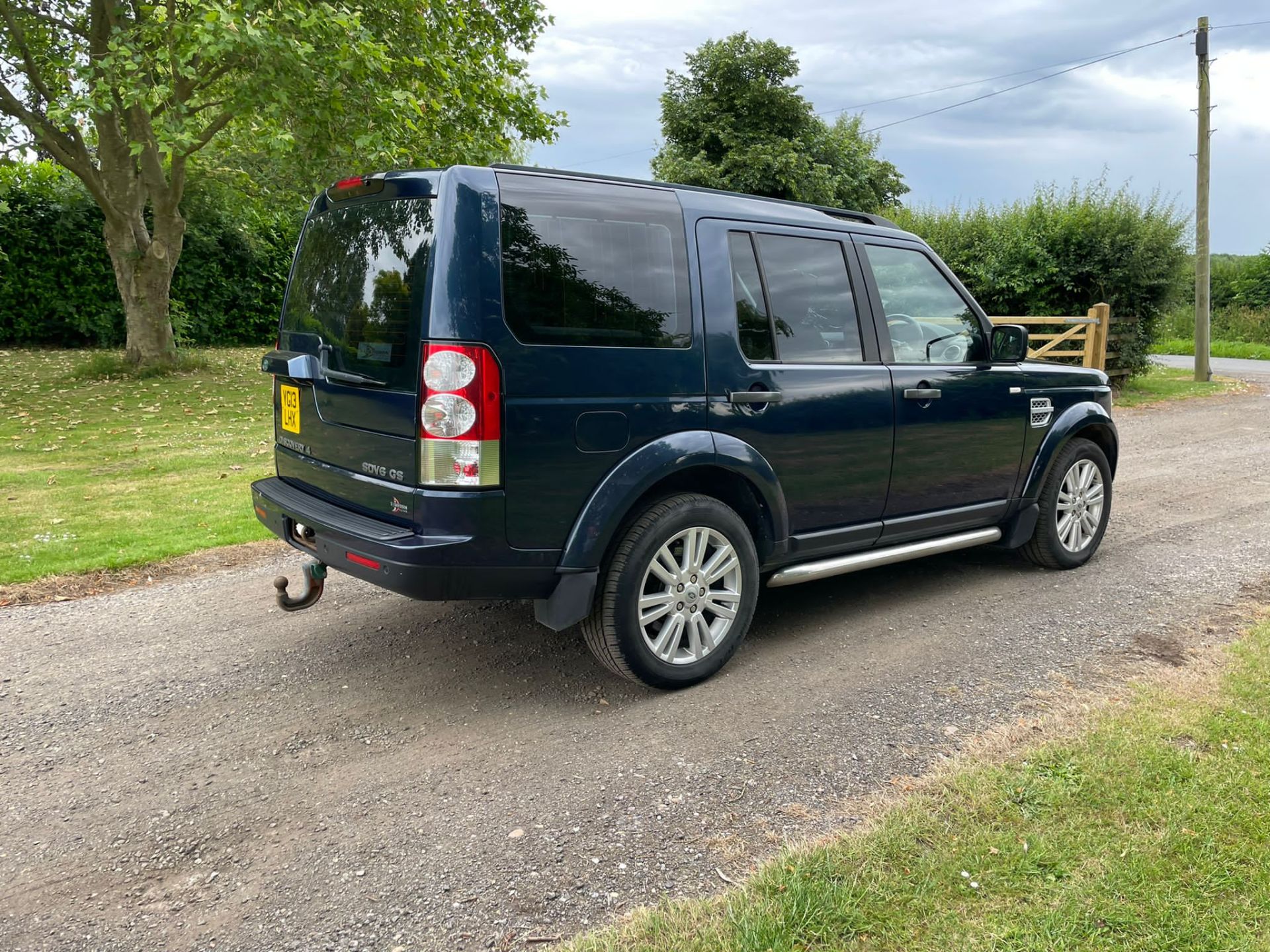 LAND ROVER DISCOVERY GS SDV6 AUTO BLUE ESTATE *NO VAT* - Image 8 of 15