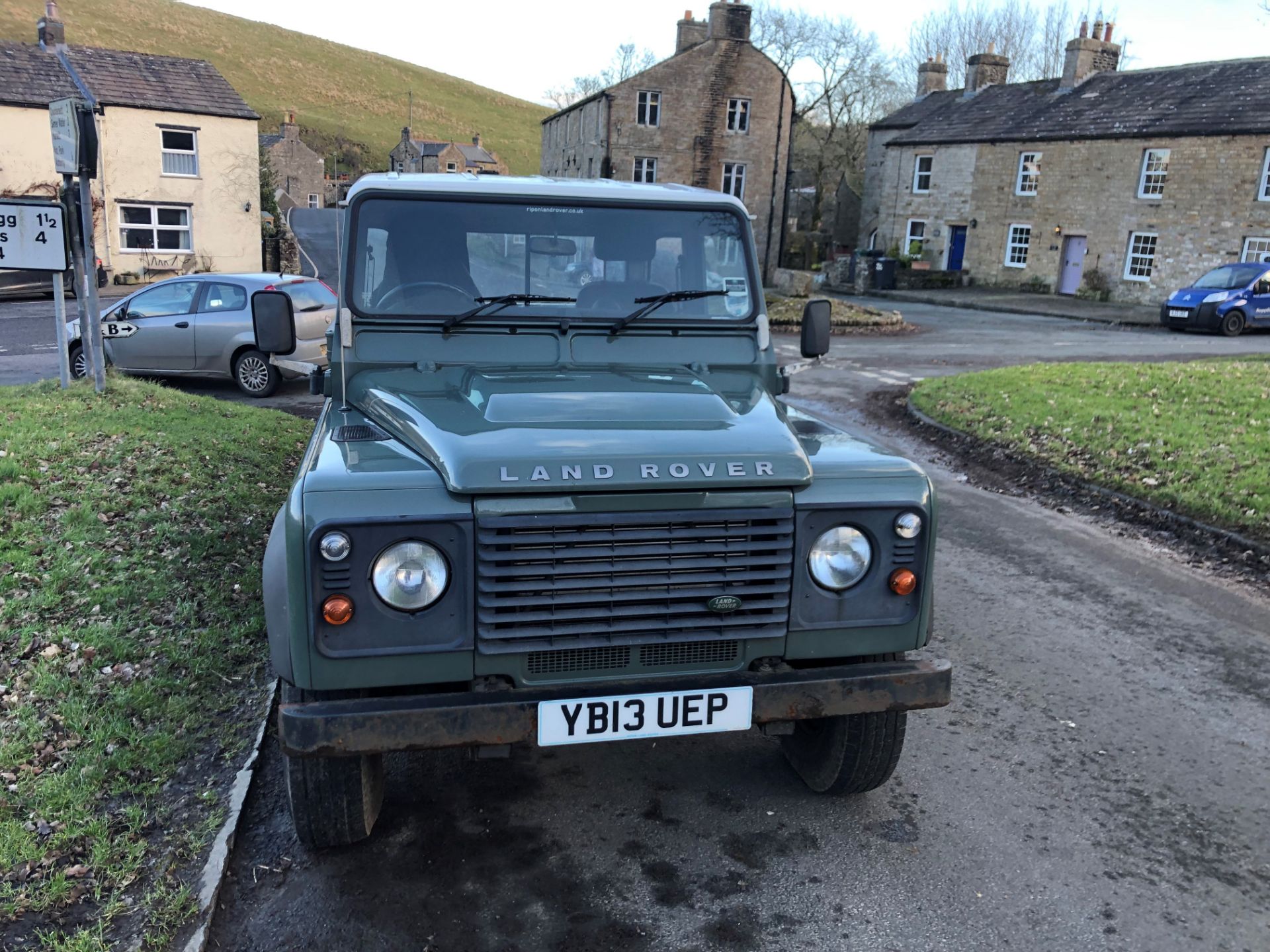 2013 LAND ROVER DEFENDER 110 HCPU TD KESWICK GREEN HIGH-CAPACITY PICKUP 2.2 TDCi *PLUS VAT* - Image 6 of 30