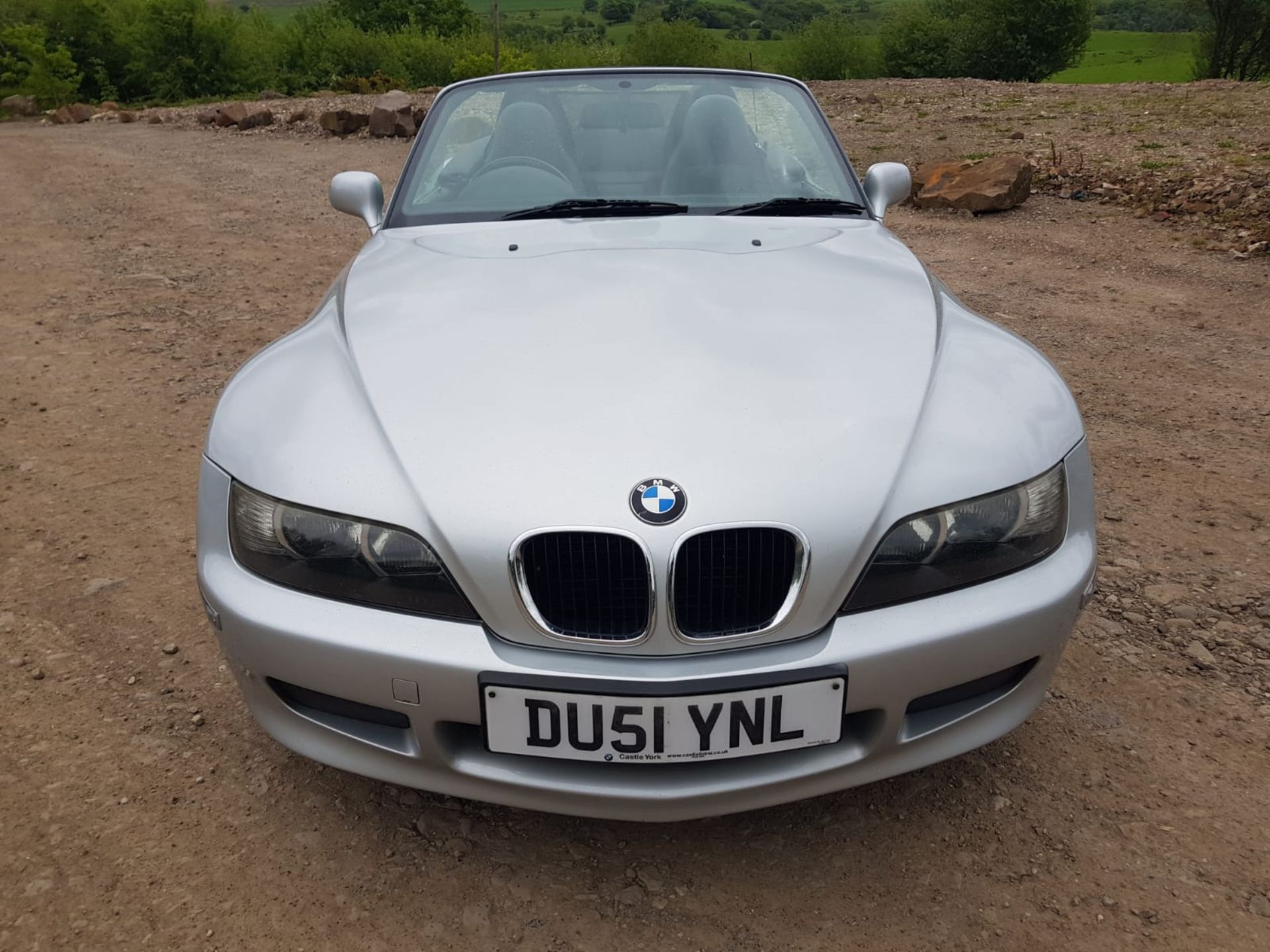 2001/51 BMW Z3 SILVER CONVERTIBLE, 2 KEYS, NEW WINDSCREEN, WIPERS, BUMPER INDICATOR LENSES *NO VAT* - Image 9 of 68