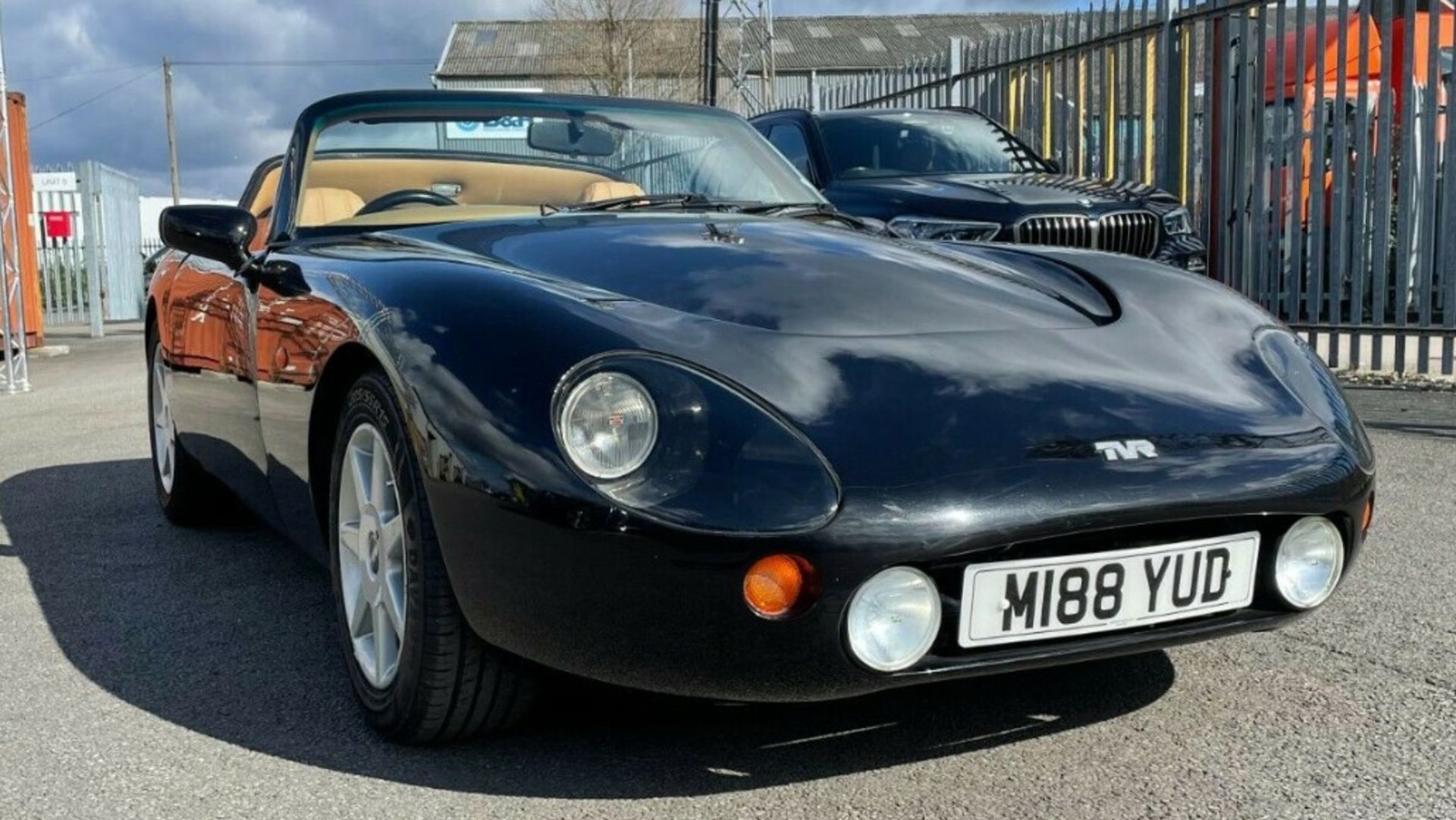 TVR GRIFFITH 500, 1995 M REG IN MOONRAKER BLACK *NO VAT* - Image 13 of 26