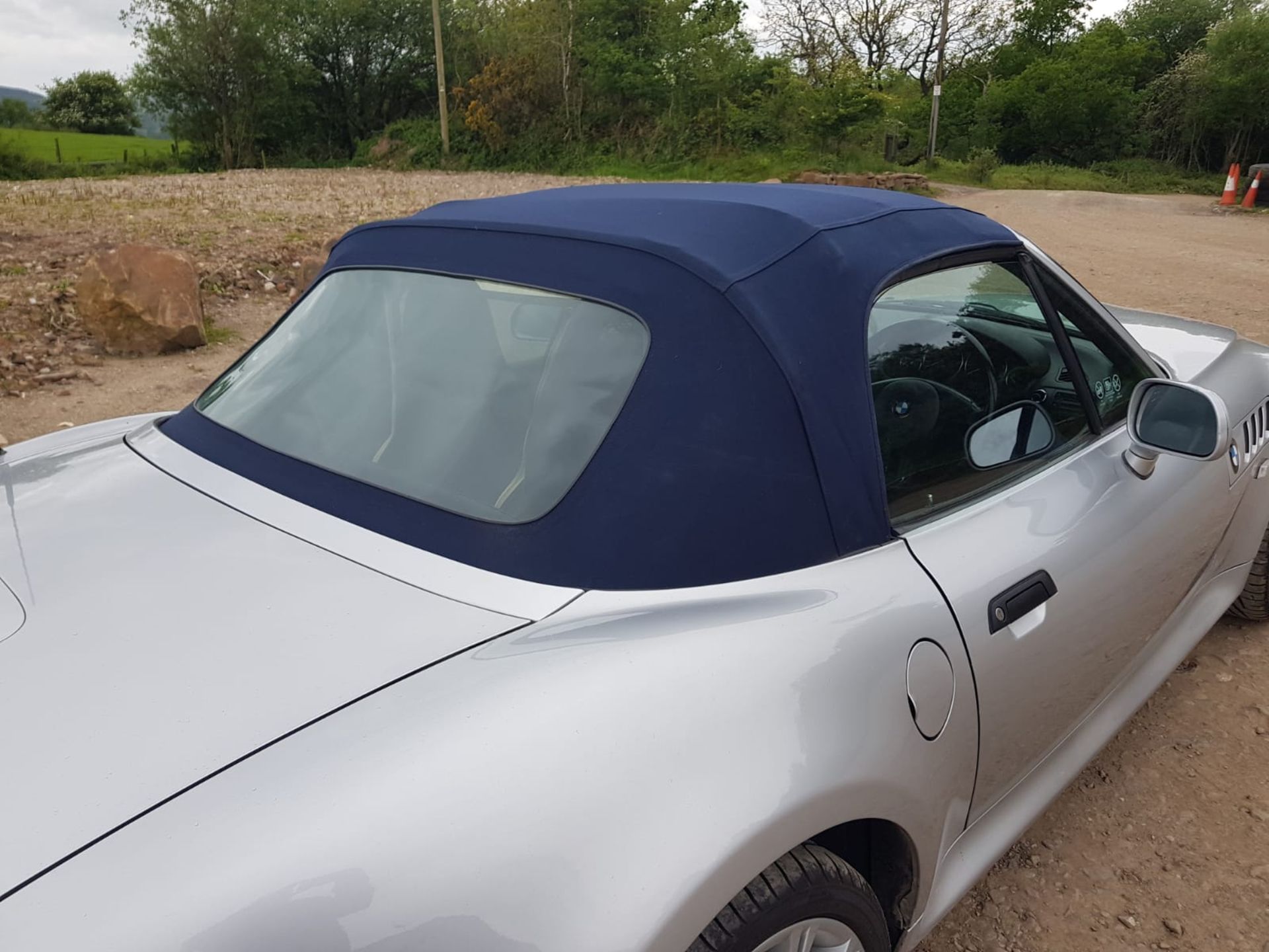 2001/51 BMW Z3 SILVER CONVERTIBLE, 2 KEYS, NEW WINDSCREEN, WIPERS, BUMPER INDICATOR LENSES *NO VAT* - Image 25 of 68