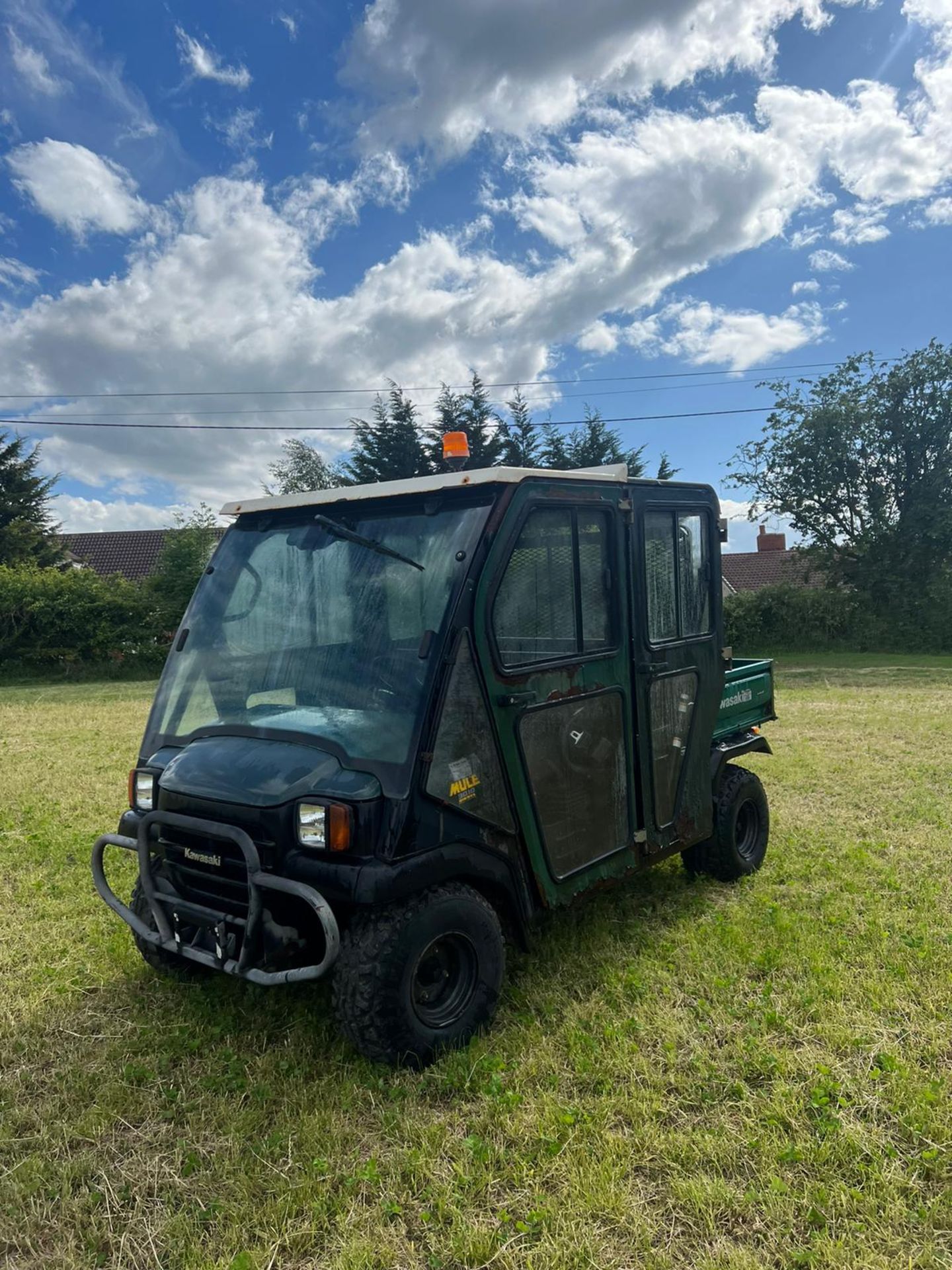 KAWASAKI 3010 DIESEL MULE 4 SEATER 4 WHEEL DRIVE *PLUS VAT* - Image 2 of 7