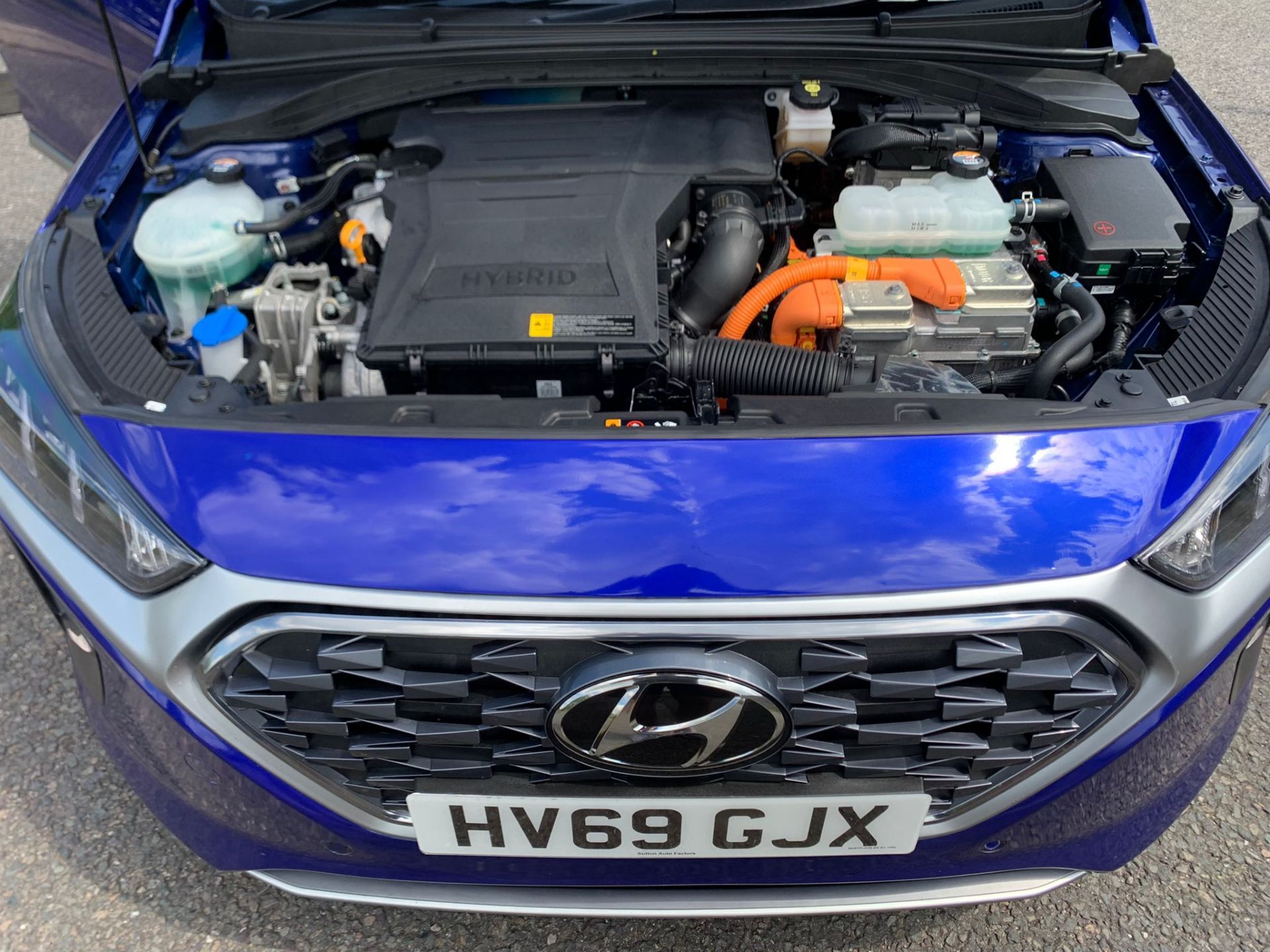 2019/69 HYUNDAI IONIQ PREMIUM SE HEV SEMI AUTO BLUE HATCHBACK, 9535 MILES *NO VAT* - Image 16 of 25