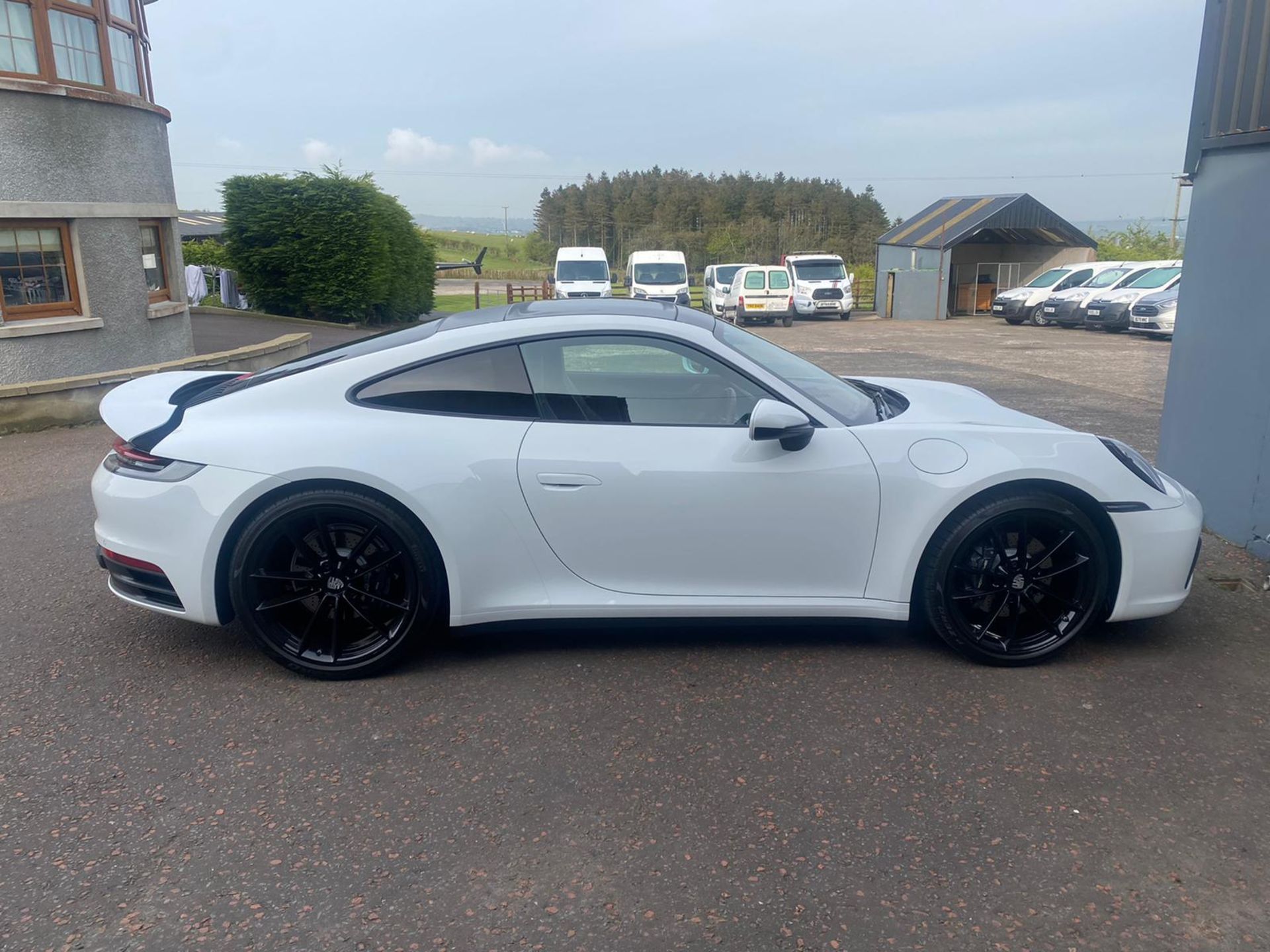 2021 PORSCHE 911 CARRERA AUTO WHITE COUPE, 10K MILES *PLUS VAT* - Image 8 of 12