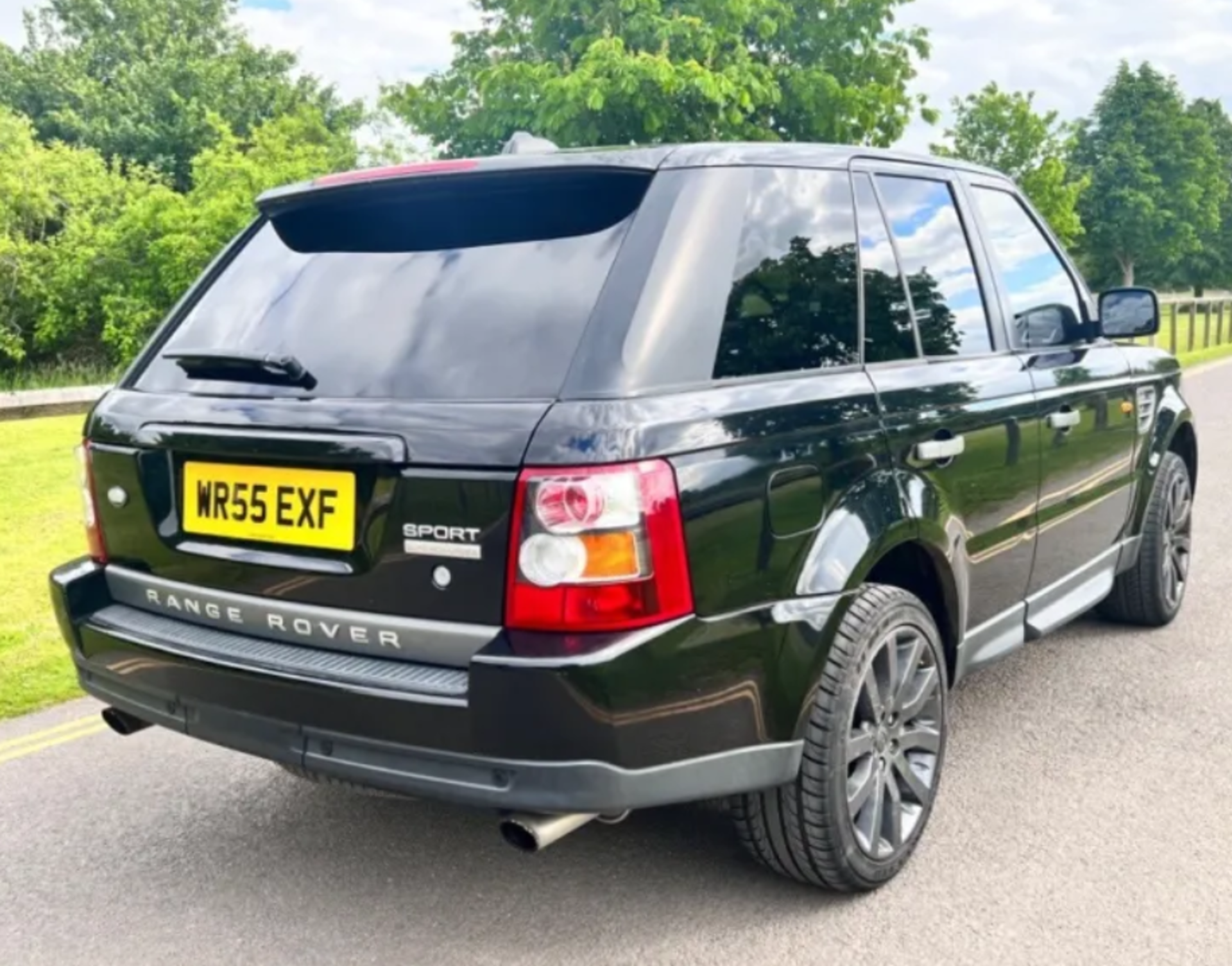 RANGE ROVER SPORT 4.2 SUPERCHARGED V8SC STD A BLACK ESTATE *NO VAT* - Image 7 of 11