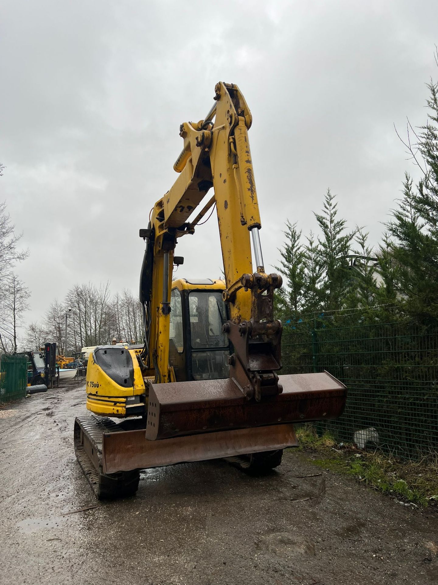 KOMATSU PC75UU ZERO TAIL SWING EXCAVATOR DIGGER, RUNS, WORKS AND DRIVES *PLUS VAT* - Image 2 of 6