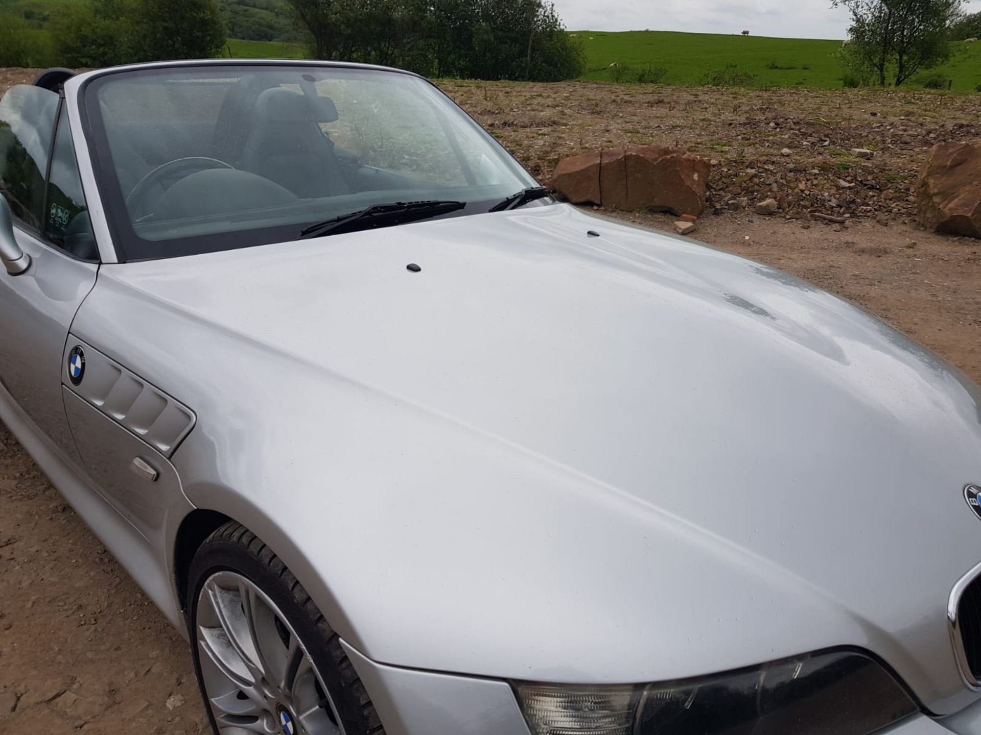 2001/51 BMW Z3 SILVER CONVERTIBLE, 2 KEYS, NEW WINDSCREEN, WIPERS, BUMPER INDICATOR LENSES *NO VAT* - Image 14 of 68