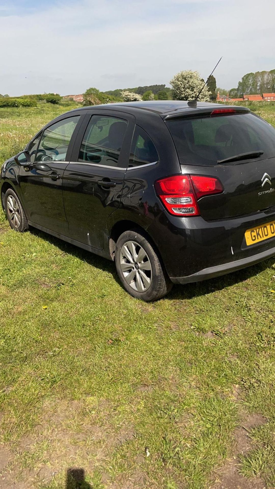 2010 CITROEN C3 VTR+ BLACK HATCHBACK, 89,565 miles, 1 key, logbook, NO VAT - Image 8 of 13