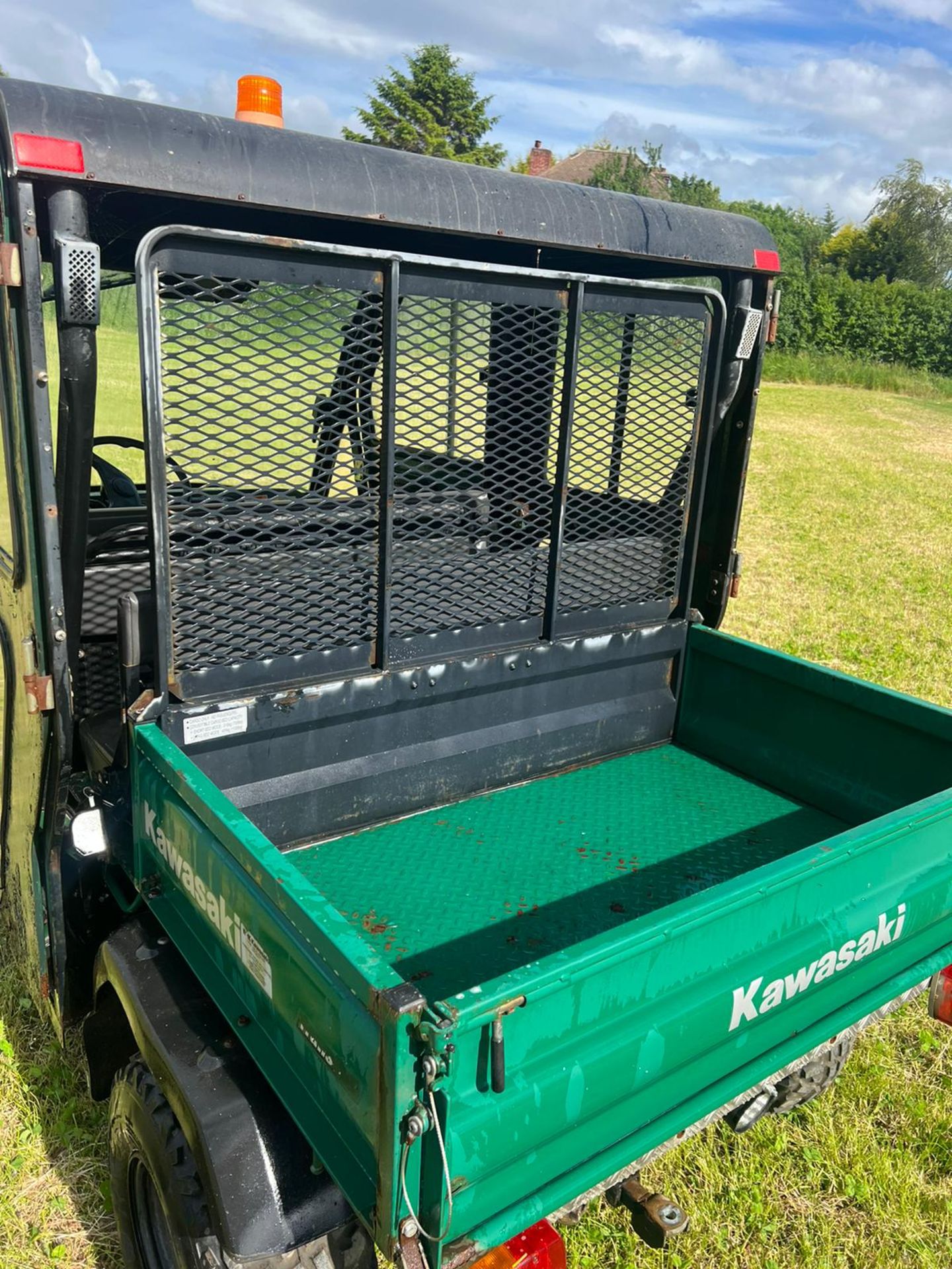 KAWASAKI 3010 DIESEL MULE 4 SEATER 4 WHEEL DRIVE *PLUS VAT* - Image 7 of 7