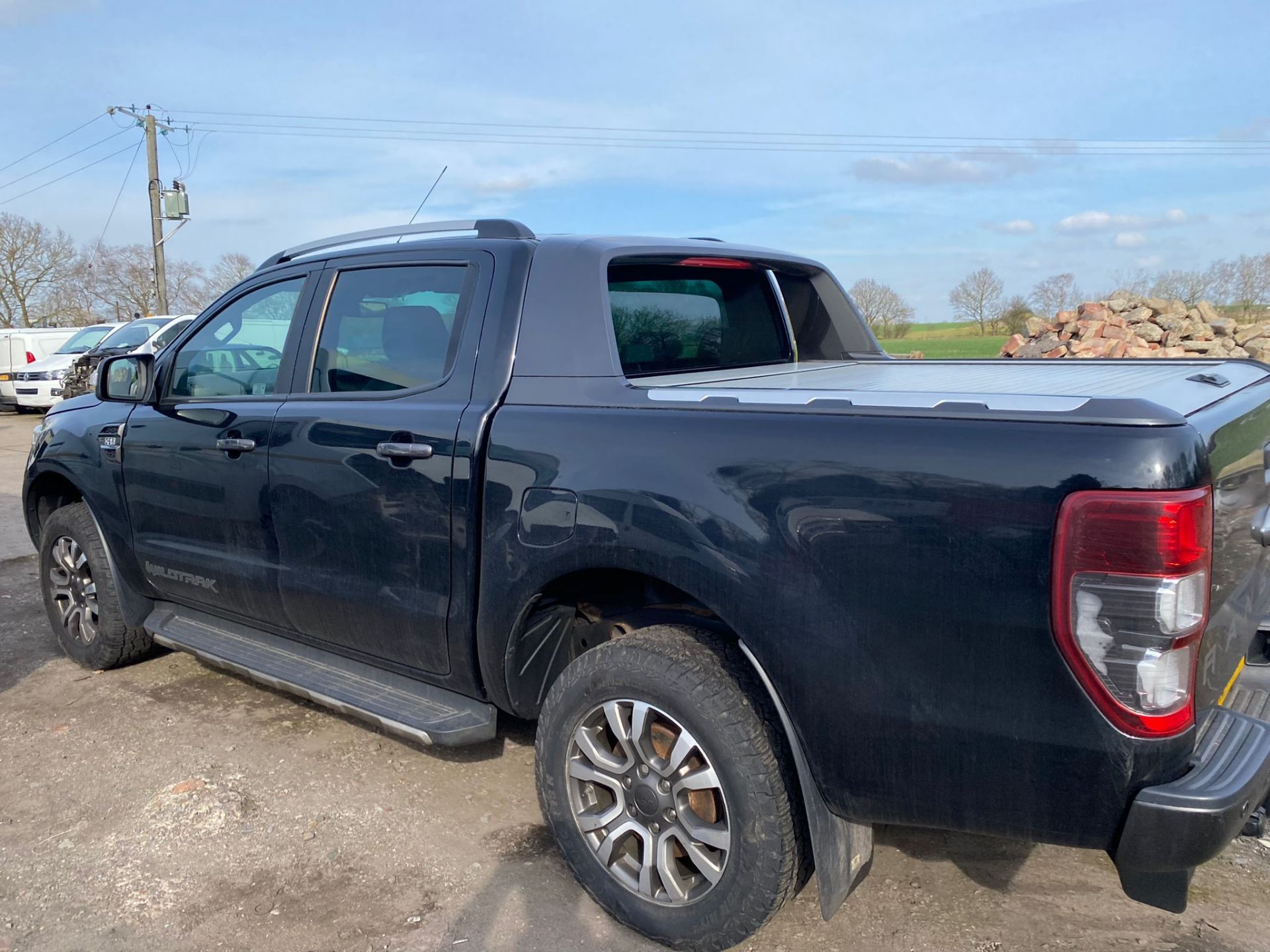 2019 FORD RANGER WILDTRAK 4X4 DCB TDCI AUTO BLACK PICK UP, 65K MILES *PLUS VAT* - Image 3 of 5