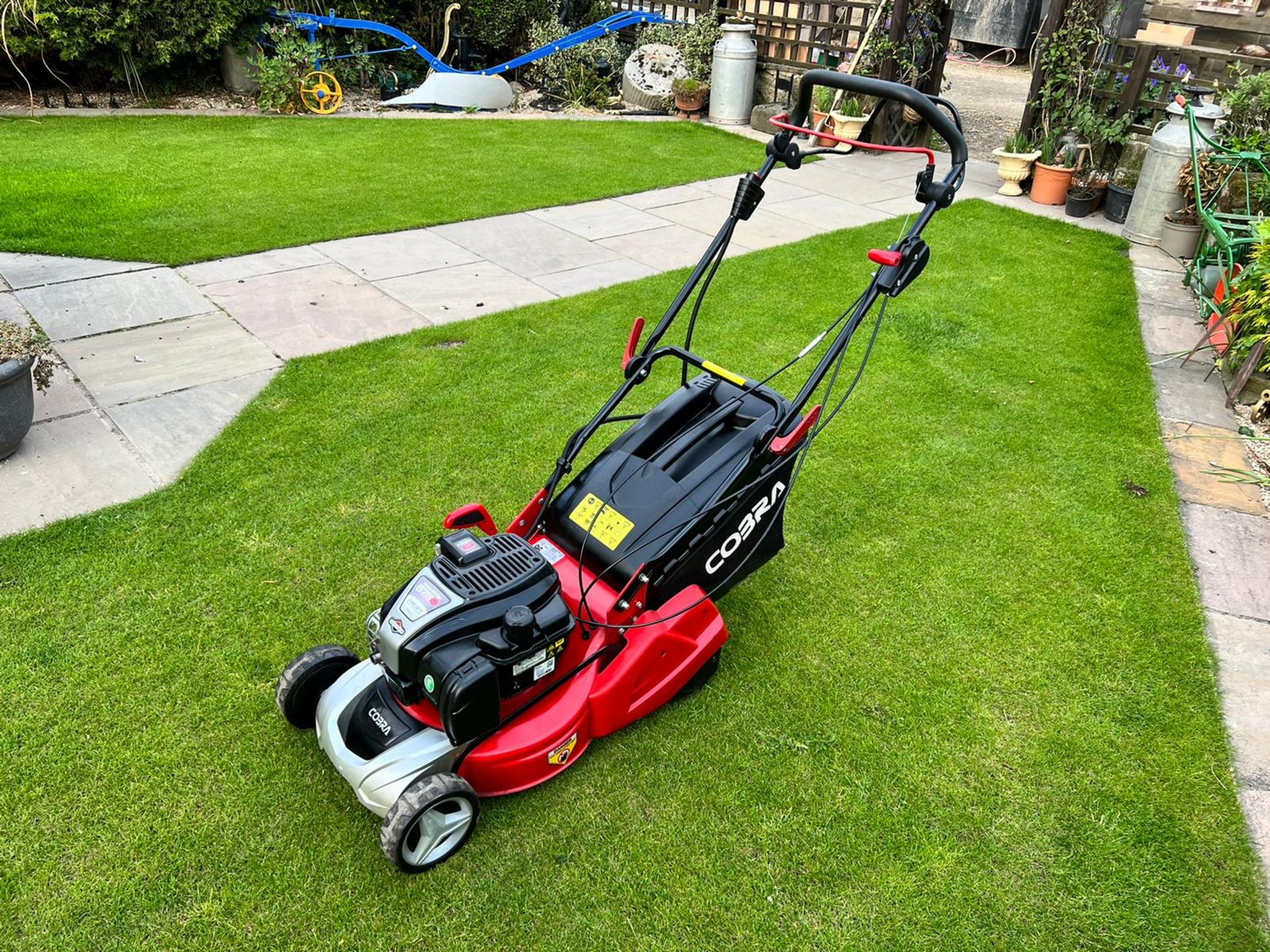 2018 COBRA RM433SPBI SELF PROPELLED LAWN MOWER *NO VAT* - Image 2 of 14