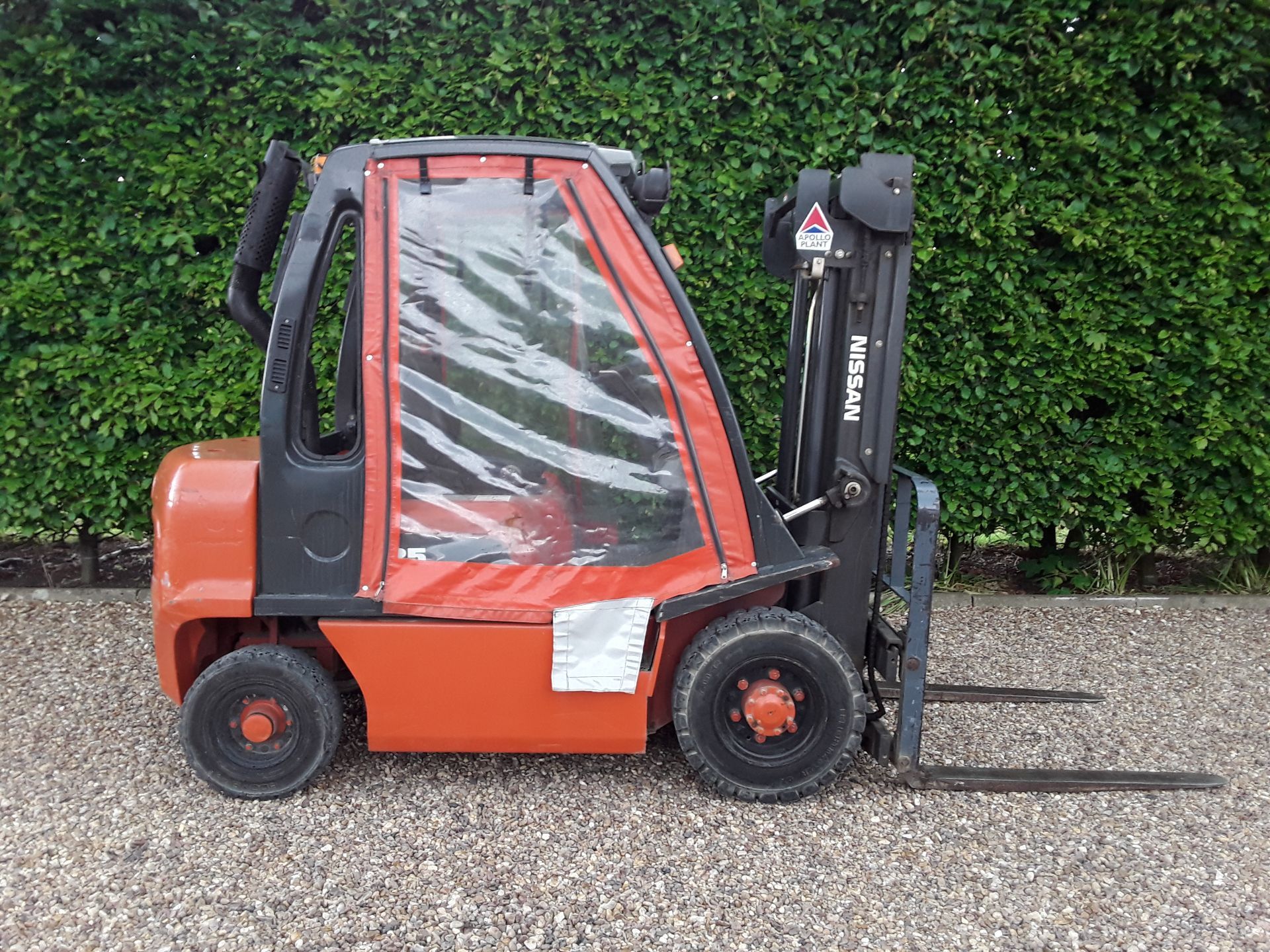 Nissan 2.5T Forklift *NO VAT* - Image 2 of 4