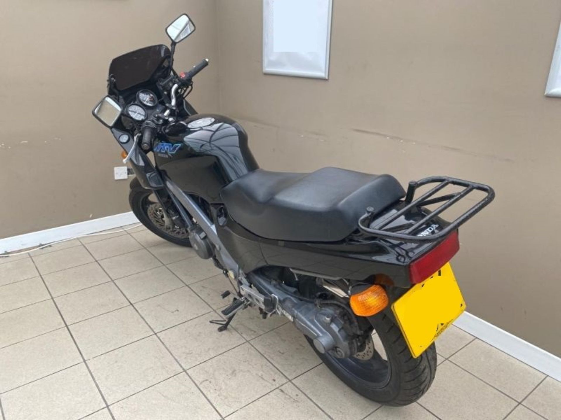 1994 HONDA NTV650 MOTORCYCLE, 12 MONTHS MOT, 34,657 MILES *NO VAT* - Image 3 of 19