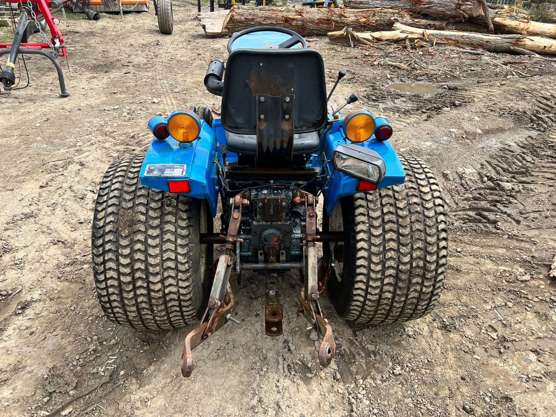 MITSUBISHI MT180HMD 18HP 4WD COMPACT TRACTOR *PLUS VAT* - Image 16 of 17