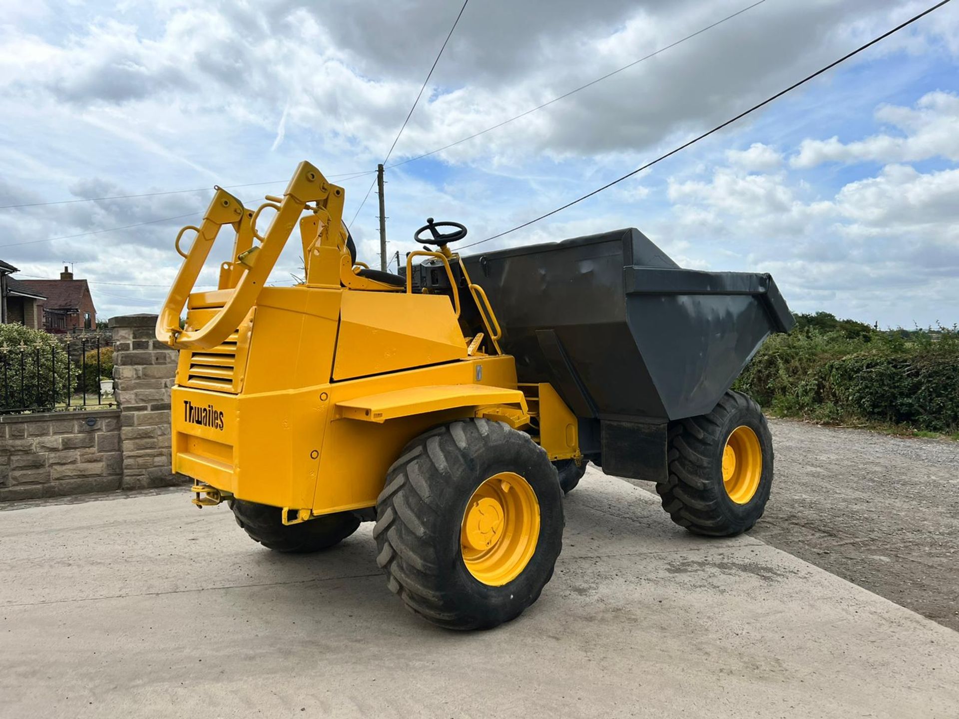 Thwaites 9 Tonne 4WD Dumper *PLUS VAT* - Image 3 of 12