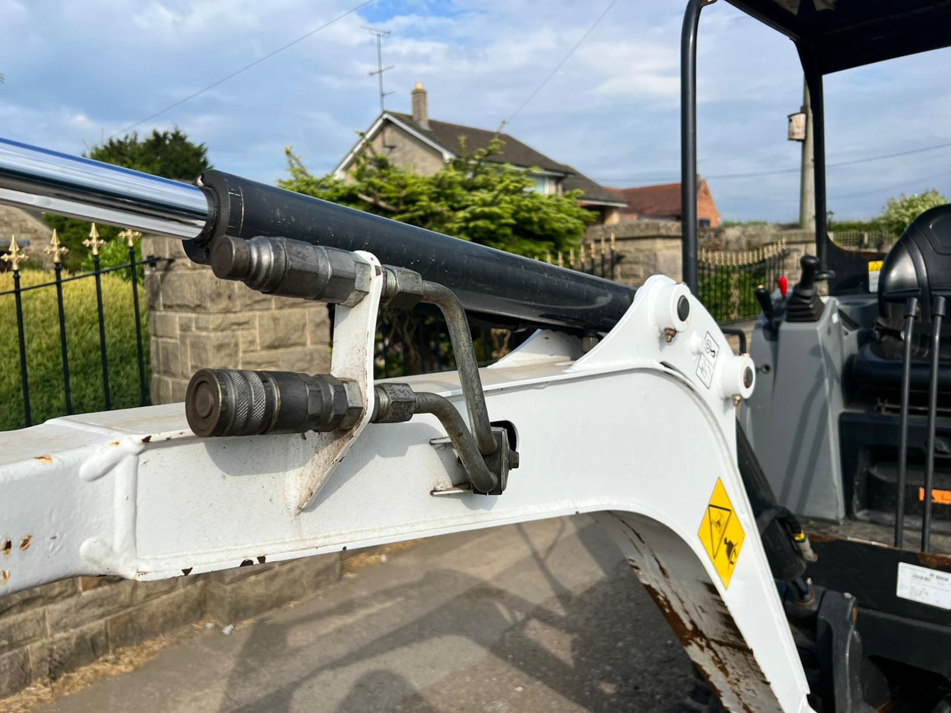 2020/2019 Bobcat E17 1.7 Ton Mini Digger *PLUS VAT* - Image 8 of 17