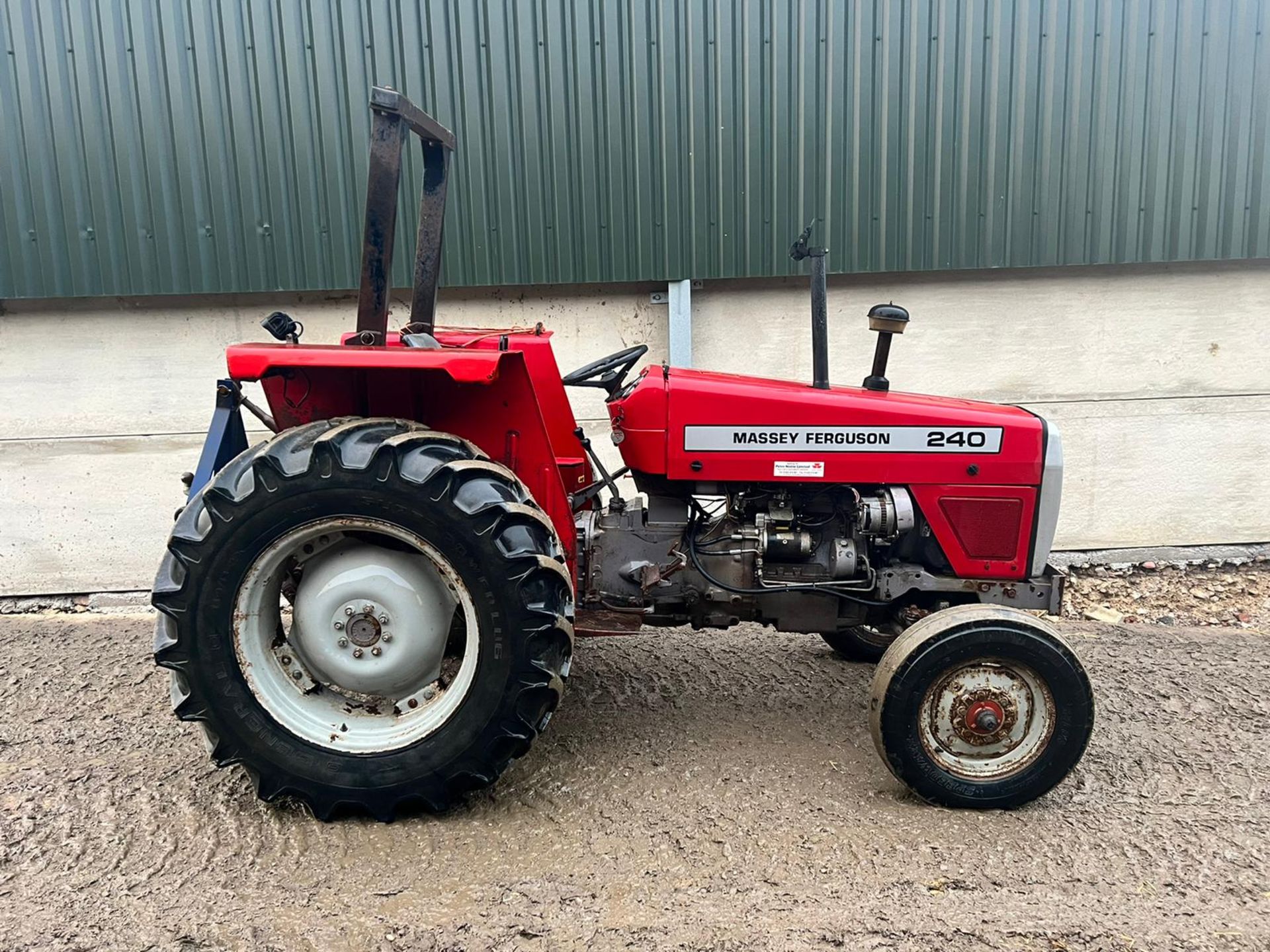 MASSEY FERGUSON 350 52hp 2WD TRACTOR, RUNS DRIVES AND WORKS, SHOWING A LOW 1200 HOURS - Image 8 of 16