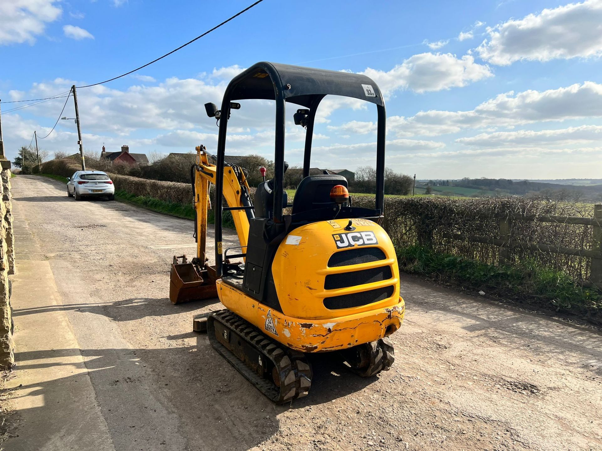 2017 JCB 8016 1.6 Ton Mini Digger, Runs Drives And Digs, X3 Buckets, Good Seat *PLUS VAT* - Image 5 of 19