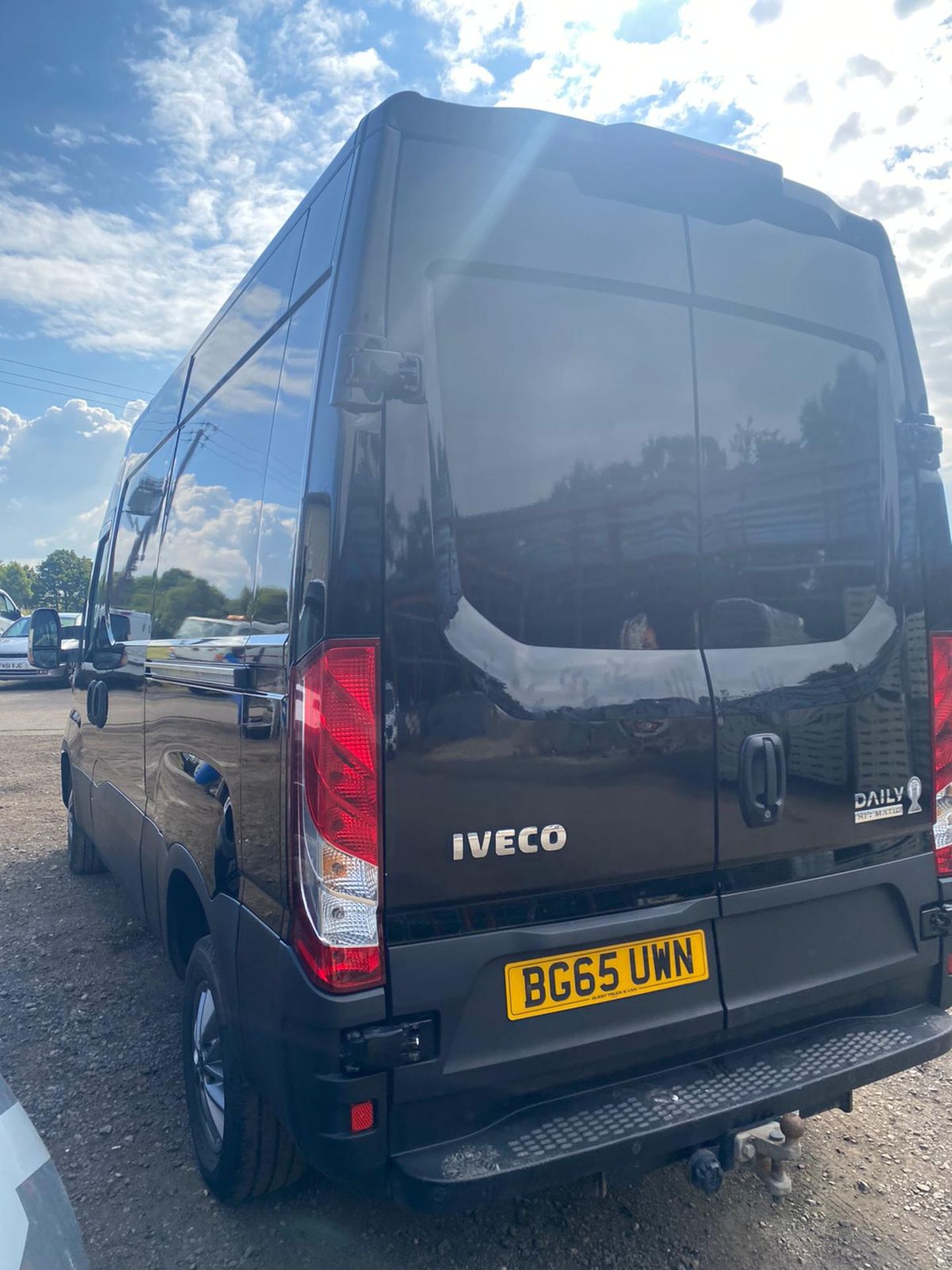 2015/65 IVECO DAILY 35S17 MWB BLACK PANEL VAN *PLUS VAT* - Image 4 of 6