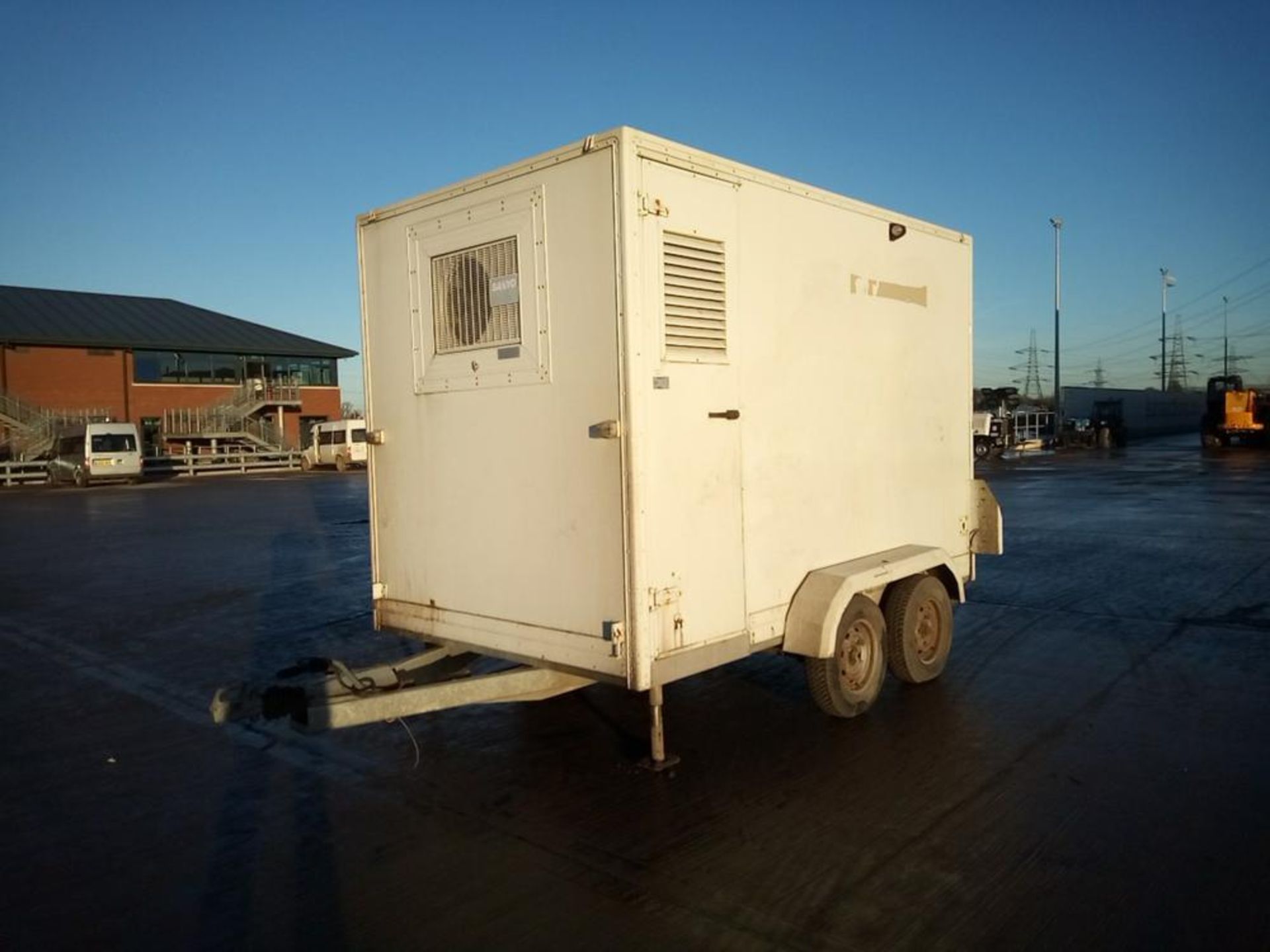 BANBURY TRAILERS 2 TON TWIN AXLE BOX TRAILER, SIDE AND REAR DOOR *PLUS VAT*