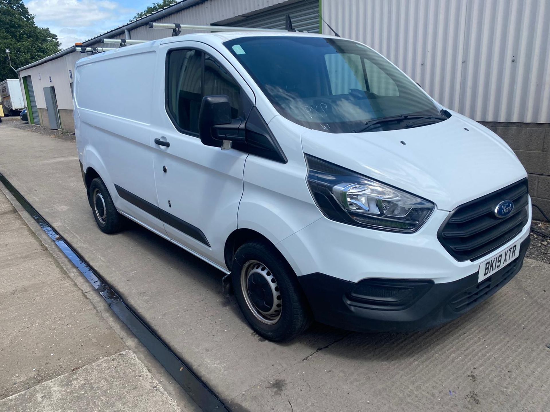 2019 FORD TRANSIT CUSTOM 300 BASE WHITE PANEL VAN *PLUS VAT* - Image 2 of 4