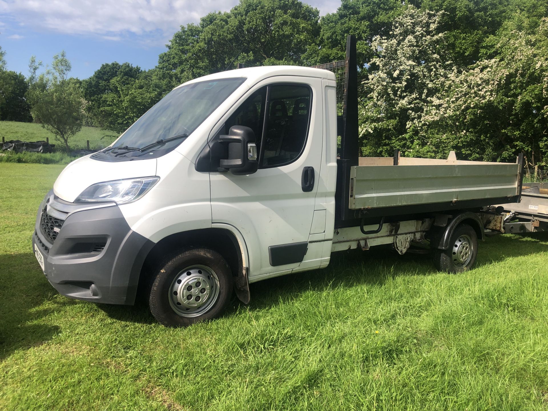 2015 CITROEN RELAY 35 L2 HDI WHITE TIPPER, EXTRA REVERSING LIGHTS *PLUS VAT* - Image 4 of 5