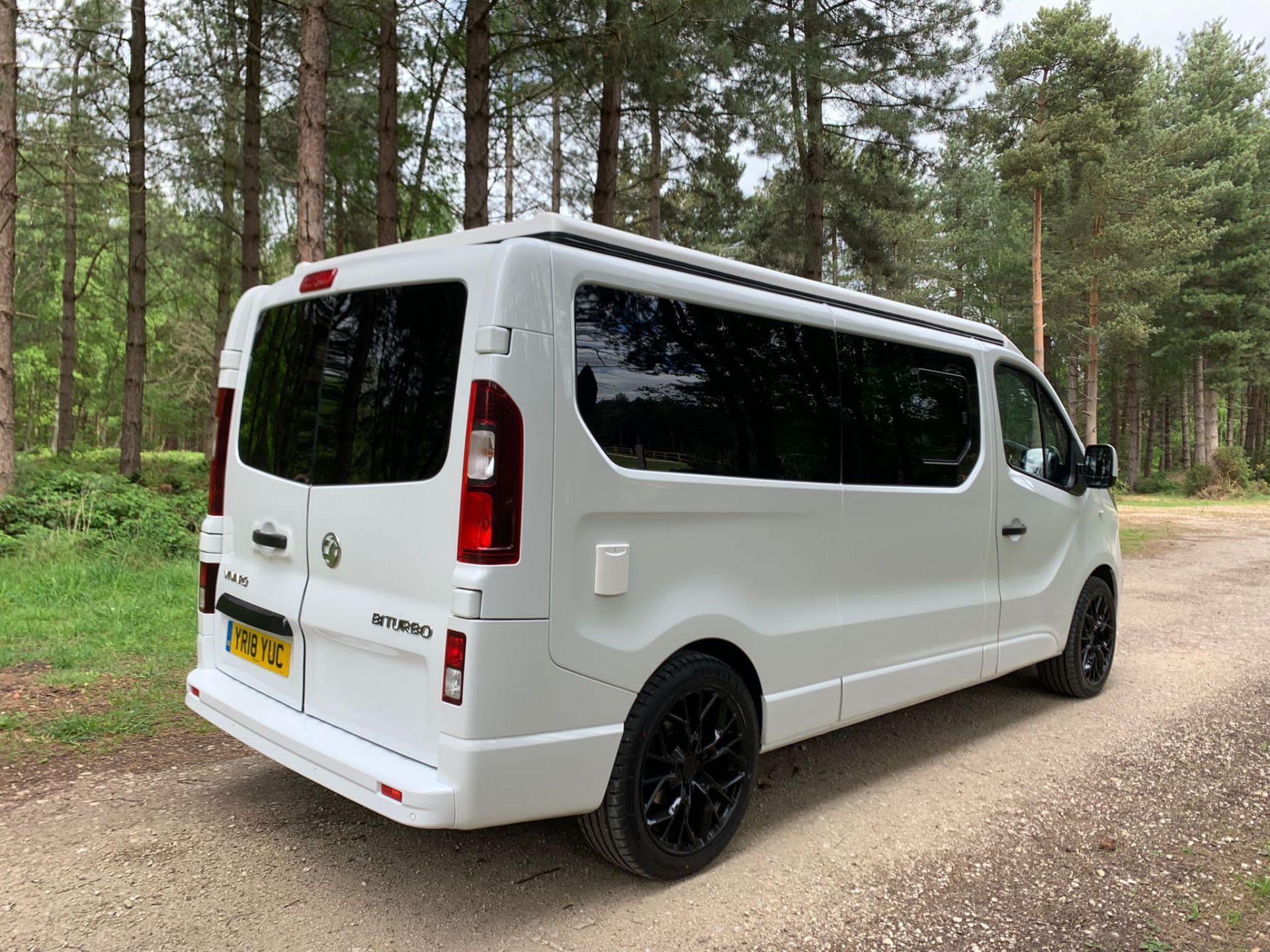 VAUXHALL VIVARO 2900 SPORTIVE CDTI, WHITE PANEL VAN, 118 BHP, 14,979 miles, full service*NO VAT* - Image 4 of 45