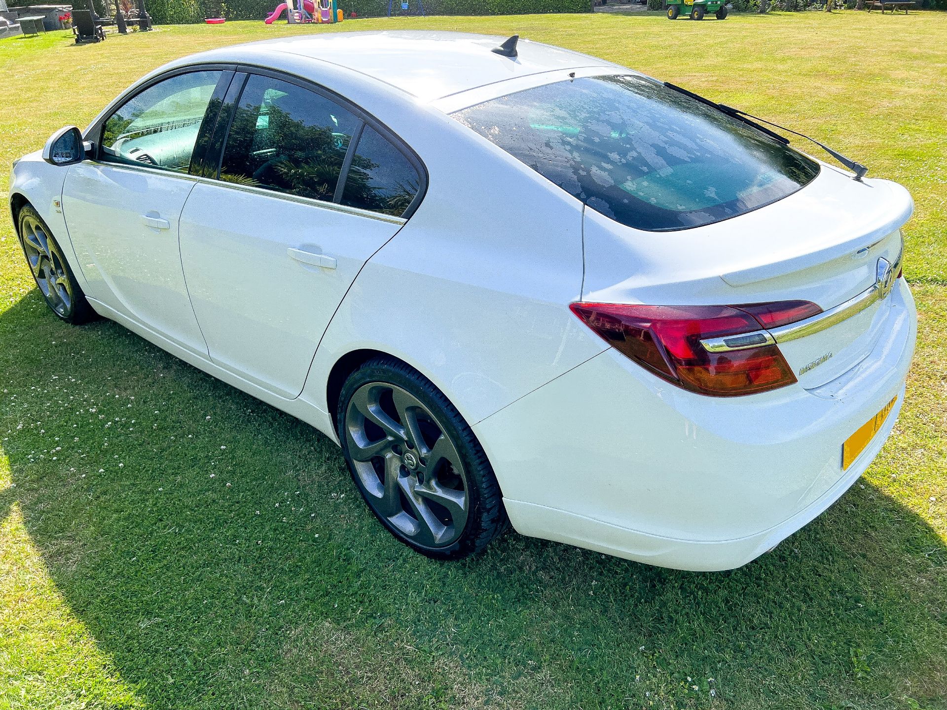 2015/15 REG VAUXHALL INSIGNIA SRI NAV VX CDTI ECO SS 2.0 DIESEL WHITE *NO VAT* - Image 4 of 24