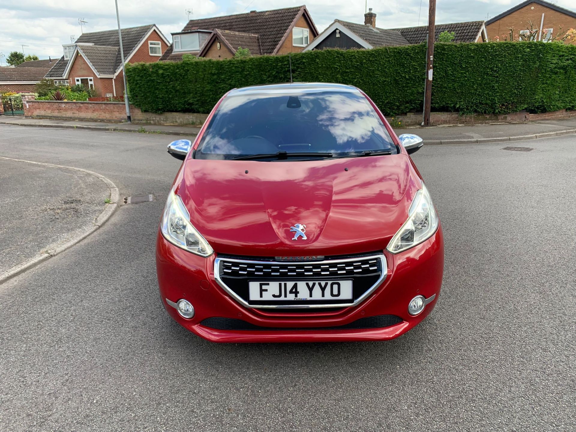 2014/14 REG PEUGEOT 208 GTI THP 1.6 PETROL MANUAL RED HATCHBACK *NO VAT* - Image 2 of 13