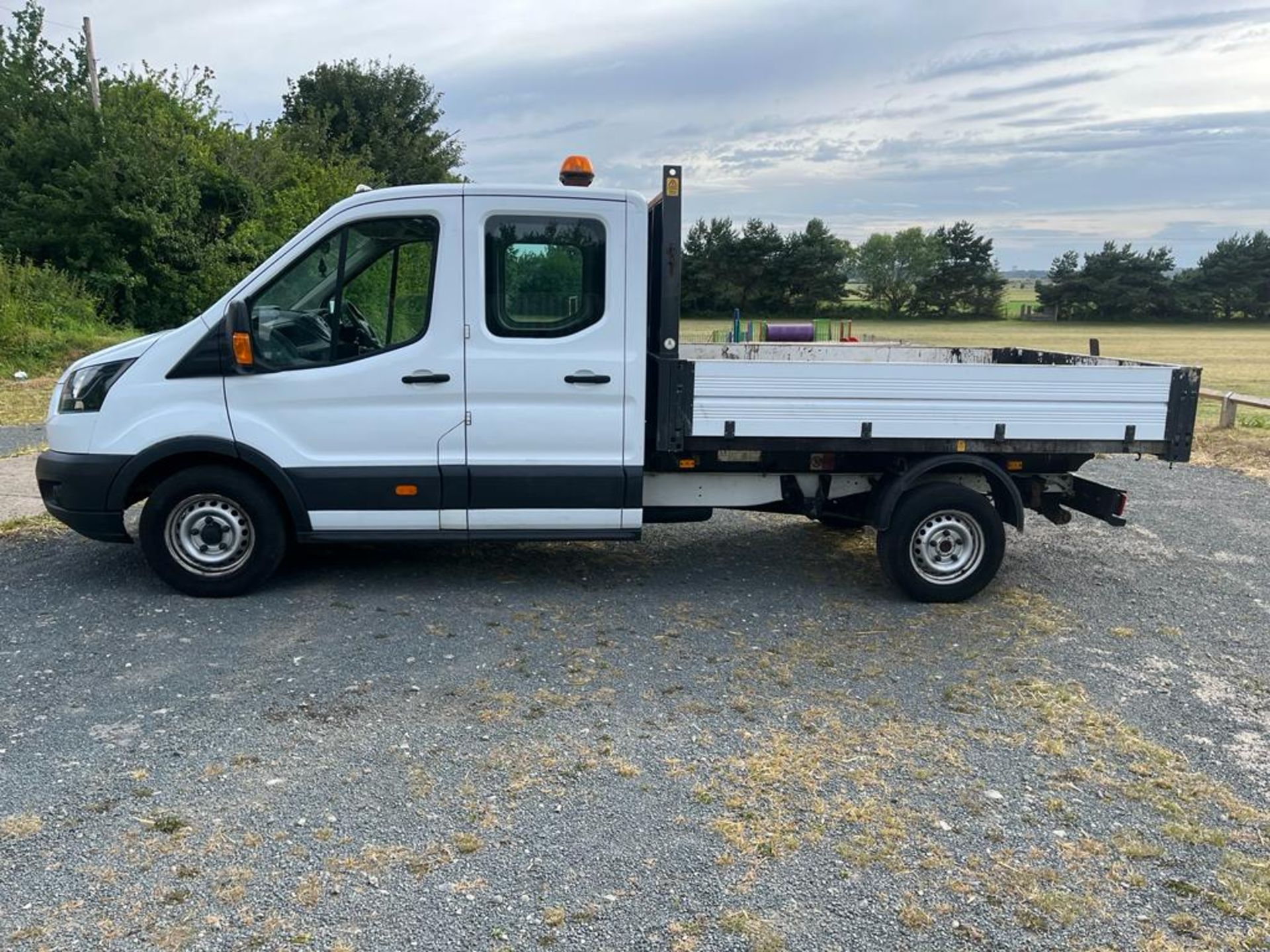 2018 FORD TRANSIT 350 WHITE CREW CAB TIPPER *PLUS VAT* - Image 8 of 14