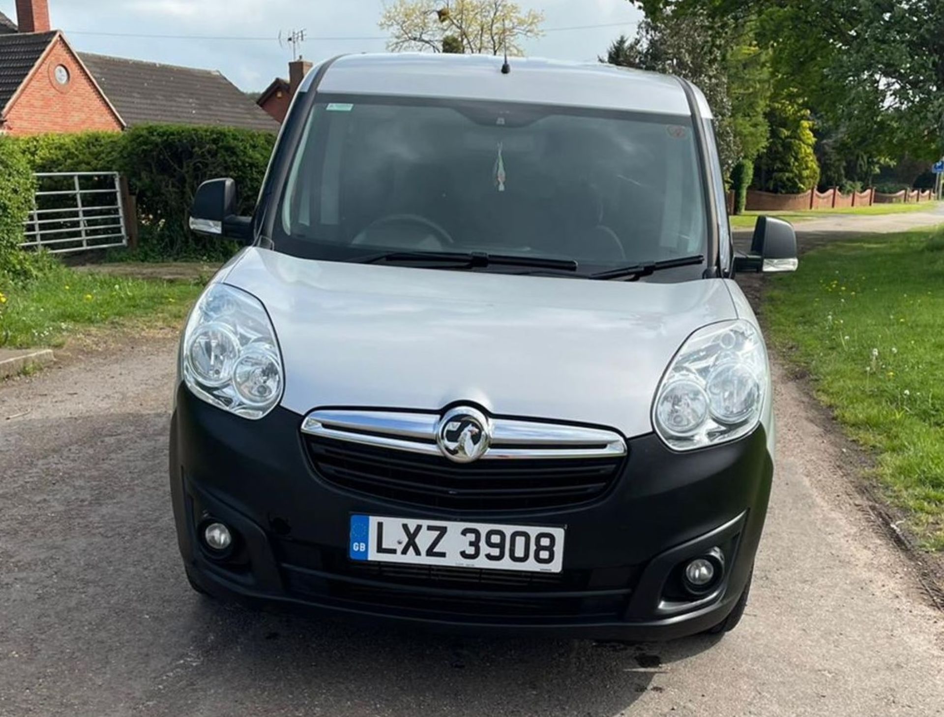 VAUXHALL COMBO 2300 CDTI ECOFLEX S/S, Crew cab *NO VAT* - Image 2 of 27