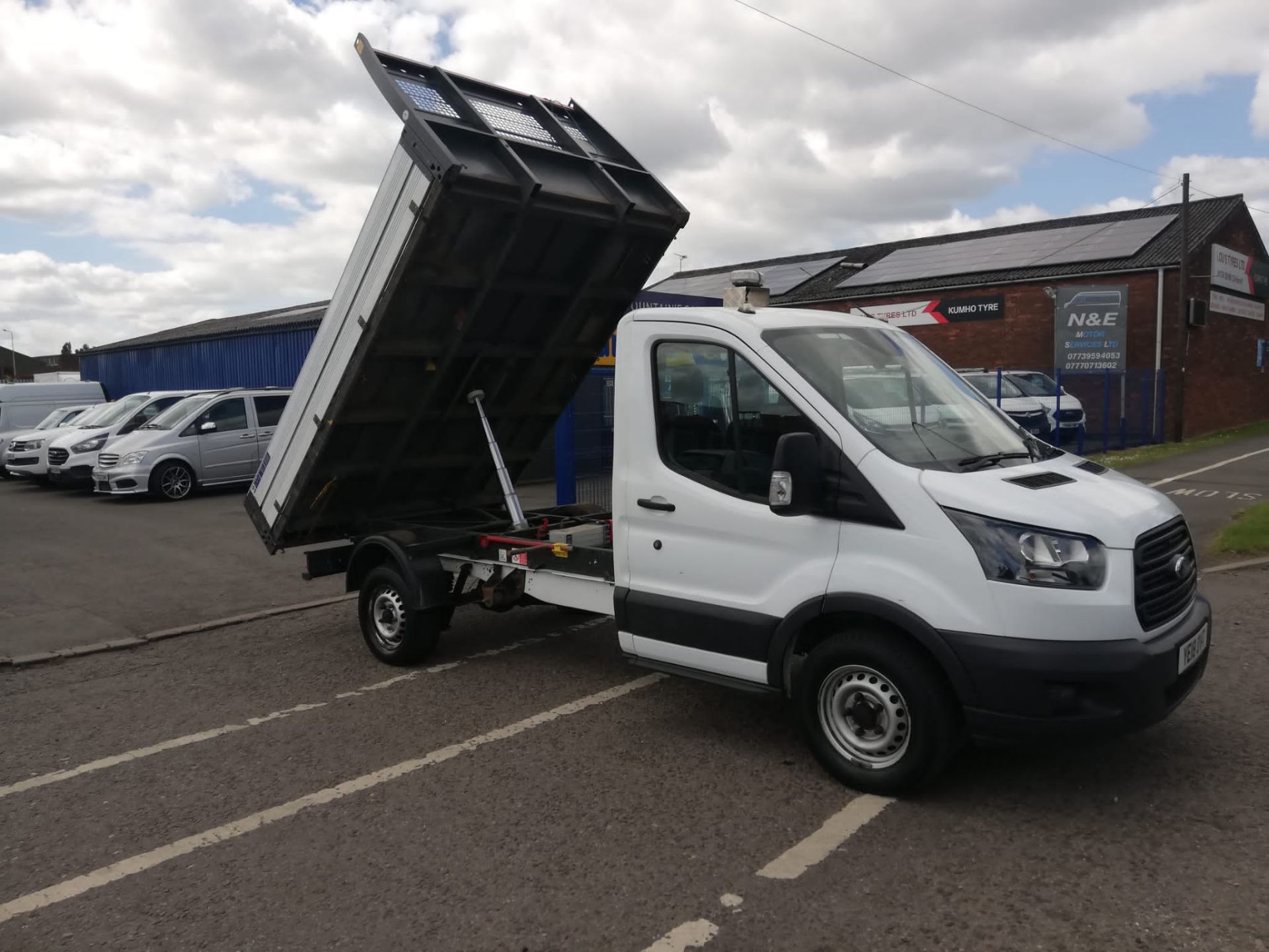 2018 FORD TRANSIT 350 WHITE TIPPER EURO 6 *PLUS VAT* - Image 2 of 9