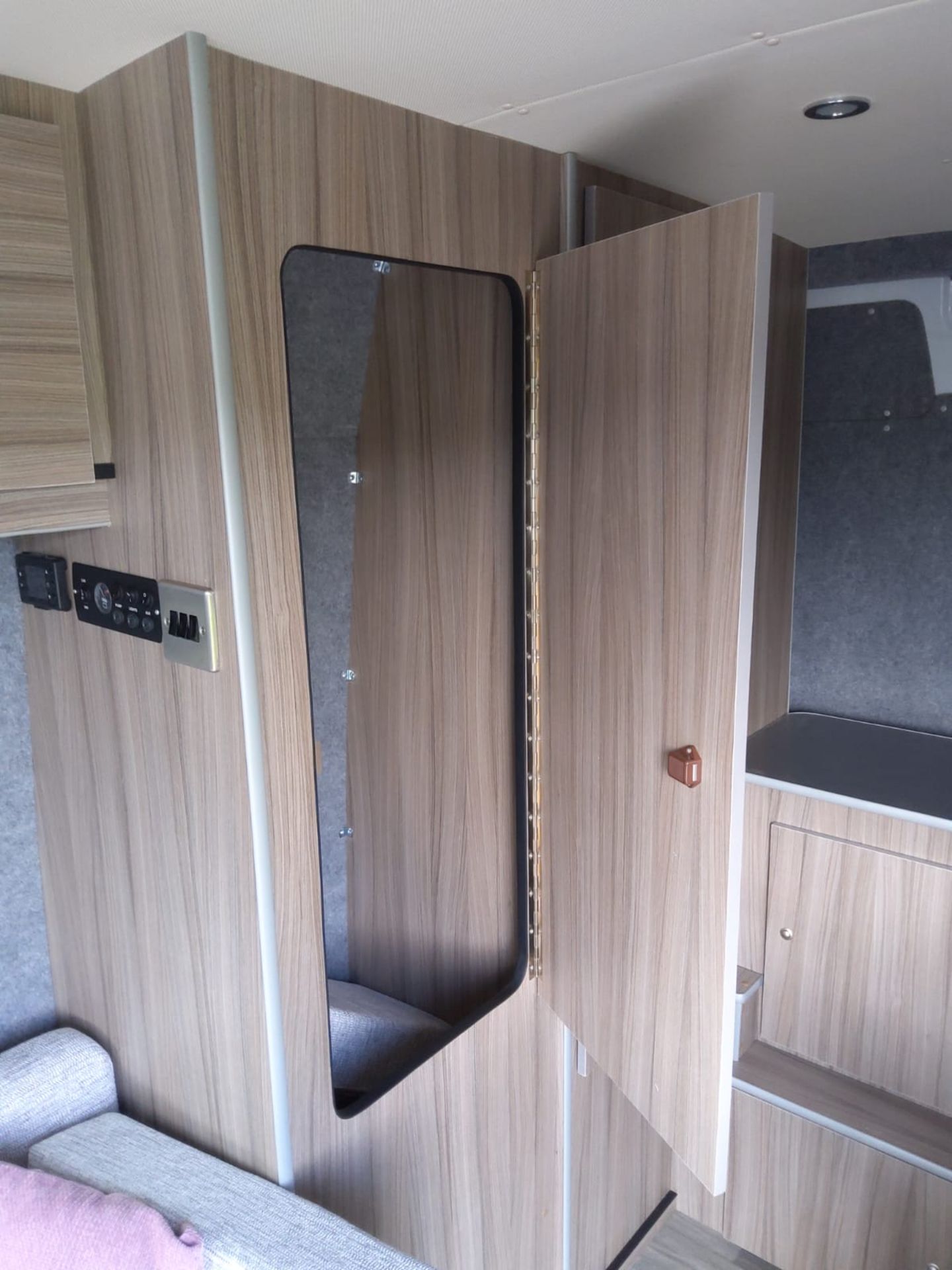 2016 MERCEDES-BENZ SPRINTER 313 CDI CONVERTED BERTH CAMPER/DAY VAN *NO VAT* - Image 11 of 21