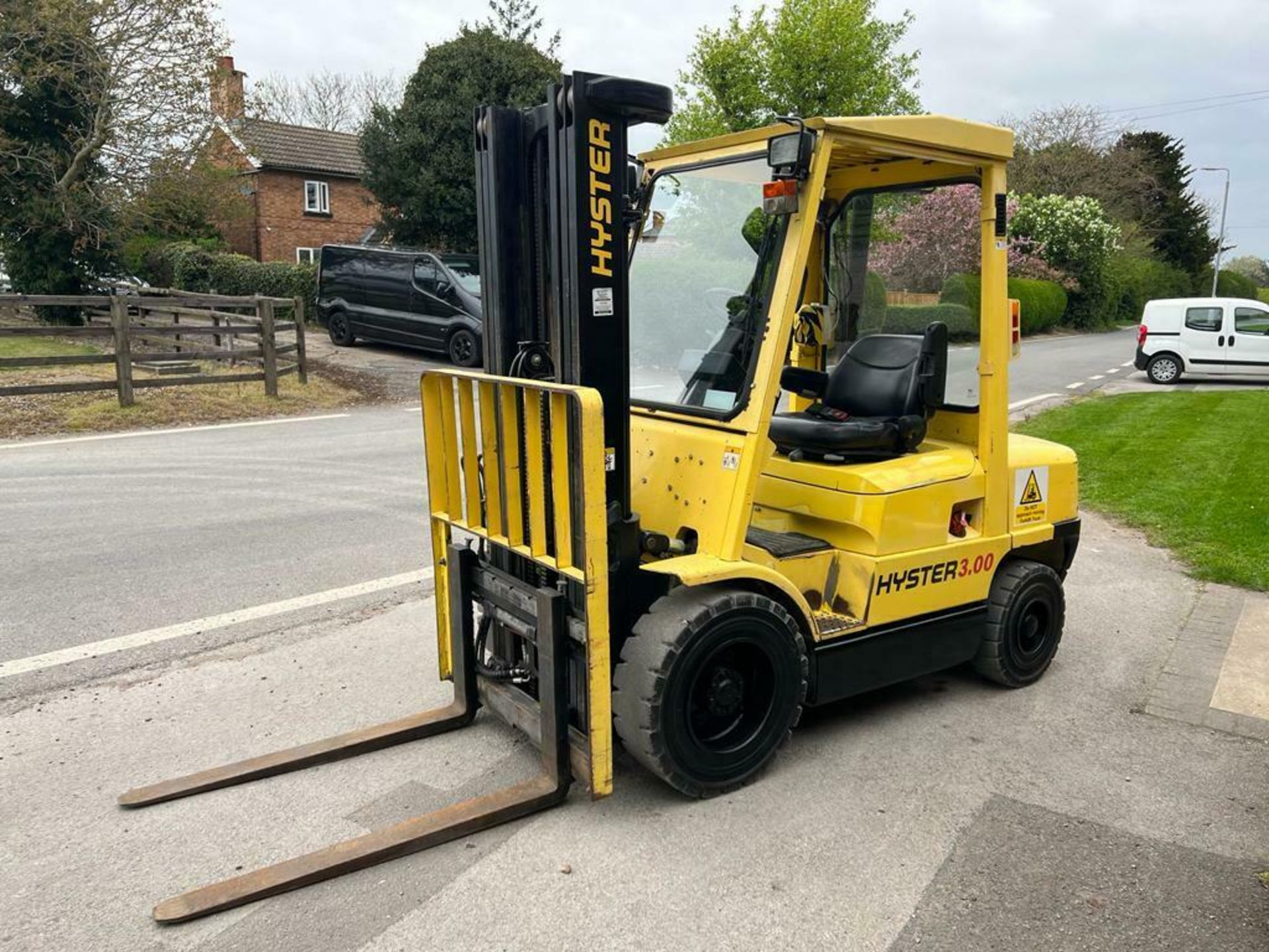 FORKLIFT HYSTER 3 TON CONTAINER SPEC,TRIPLE MAST, FREE LIFT, SIDE SHIFT, DIESEL *PLUS VAT* - Image 3 of 9