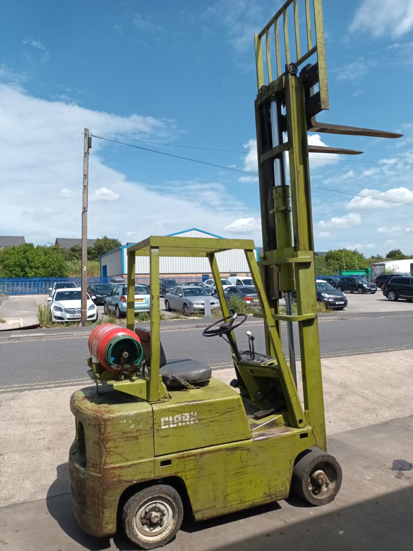 CLARK EQUIPMENT FORKLIFT TRUCK *NO VAT* - Image 5 of 14