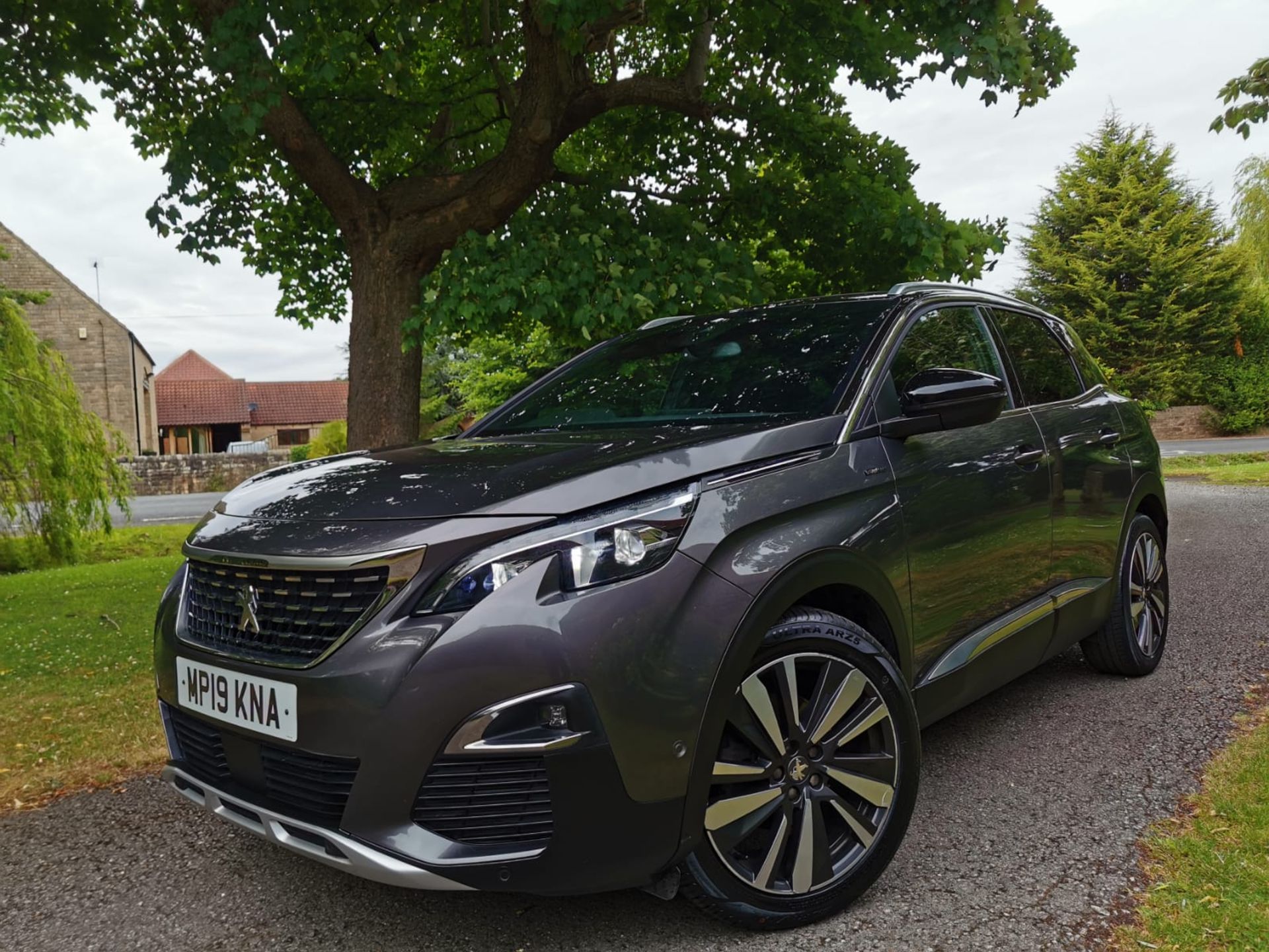 2019 PEUGEOT 3008 GT LINE PREM P-TECH S/S A GREY HATCHBACK *NO VAT*