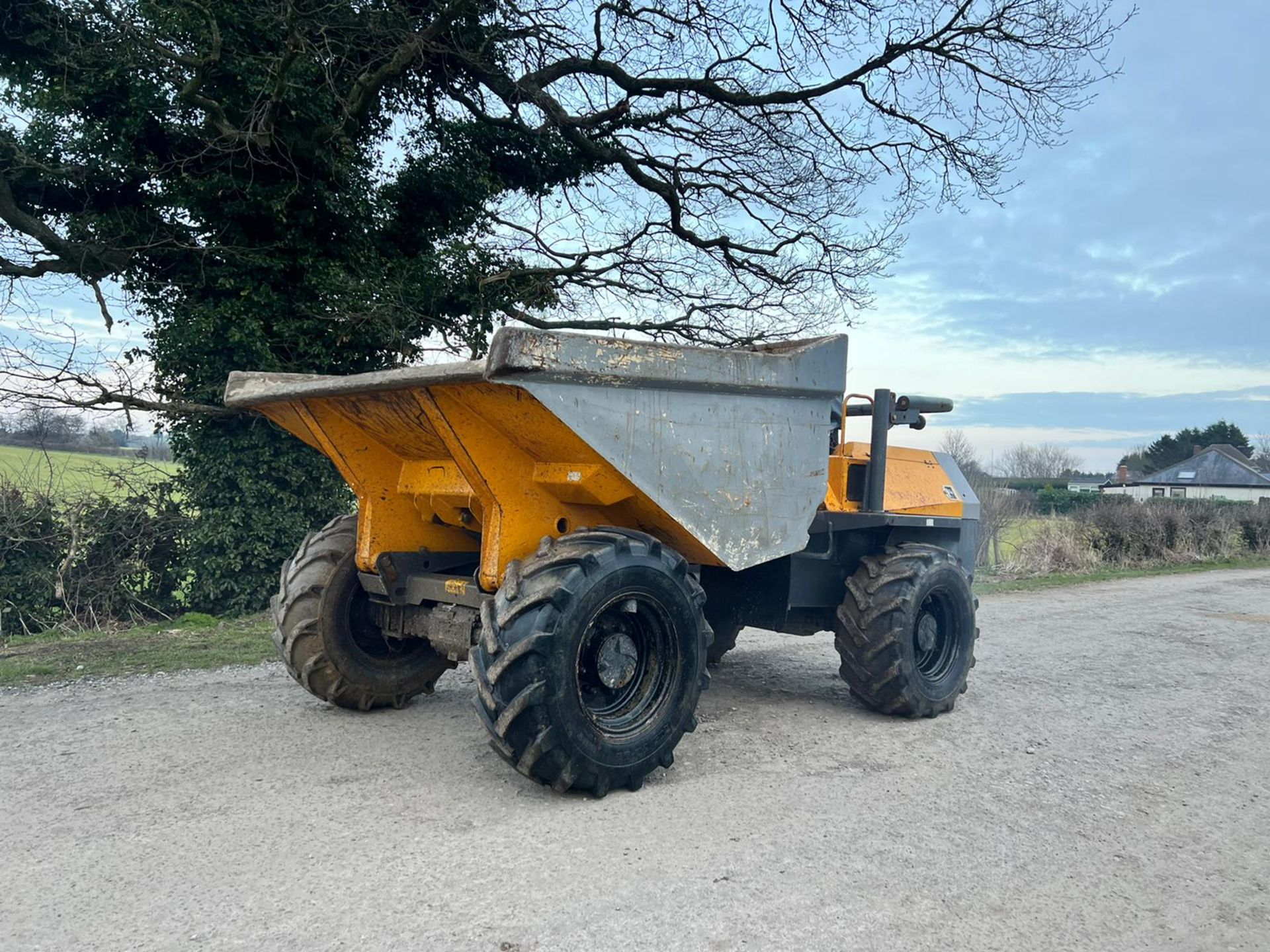 2011 Terex TA6 6 Ton 4WD Dumper, Runs Drives And Tips, Showing A Low 3437 Hours! *PLUS VAT* - Image 3 of 12